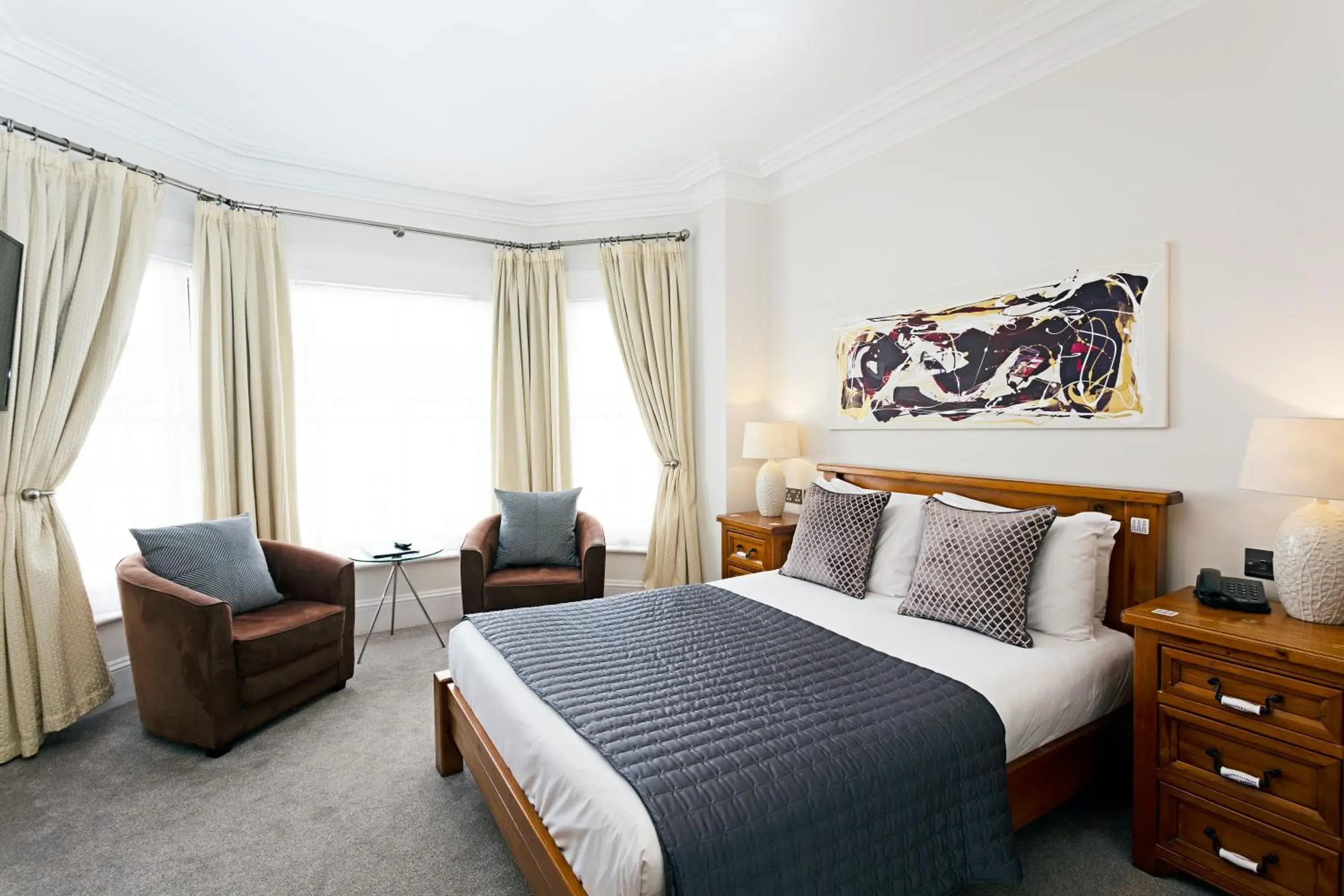 Bay Window House Double - single occupancy in Andover House Hotel & Restaurant - Adults only Bay Window House Double - single occupancy in Andover House Hotel & Restaurant - Adults only