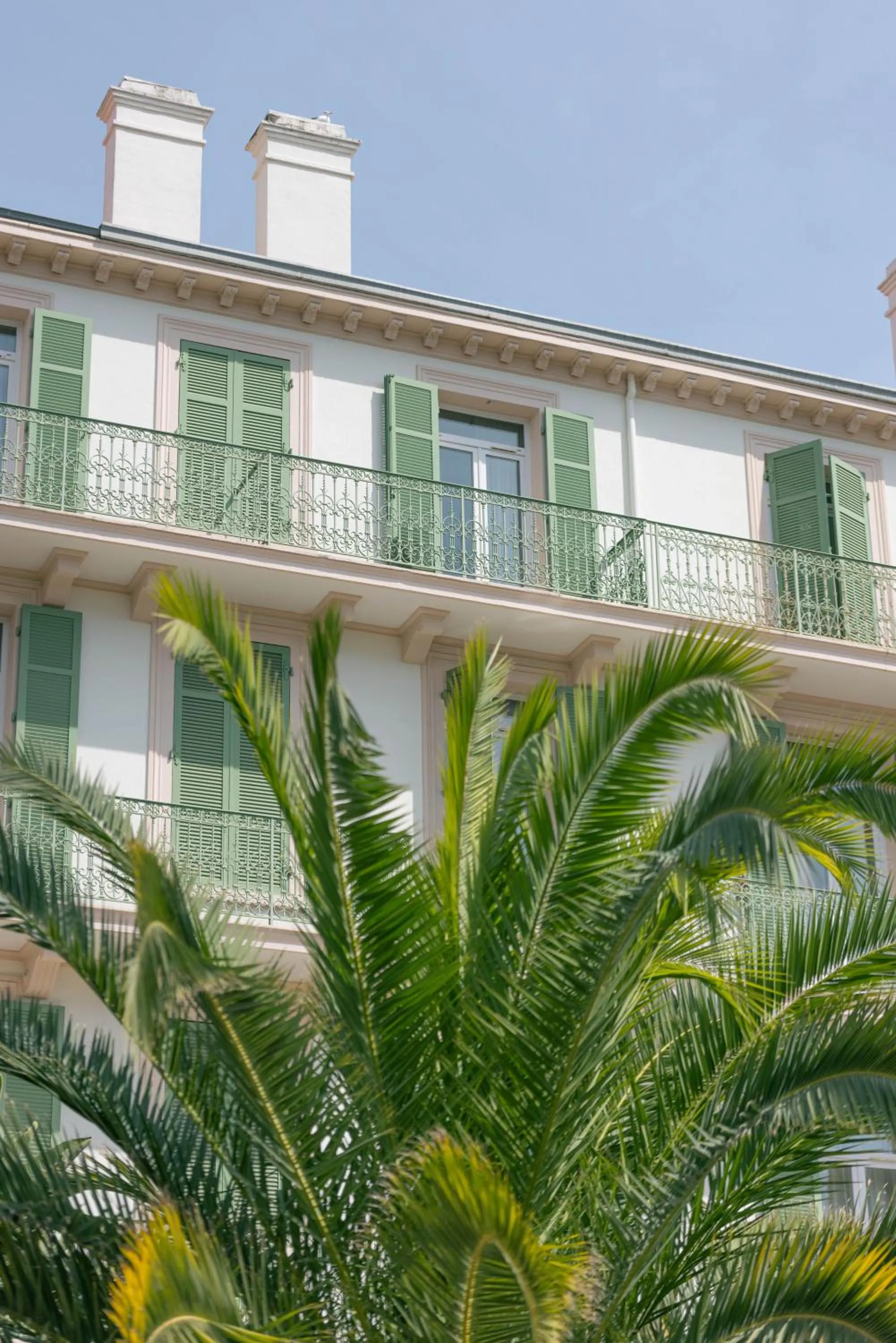 Property building in Hotel Verlaine