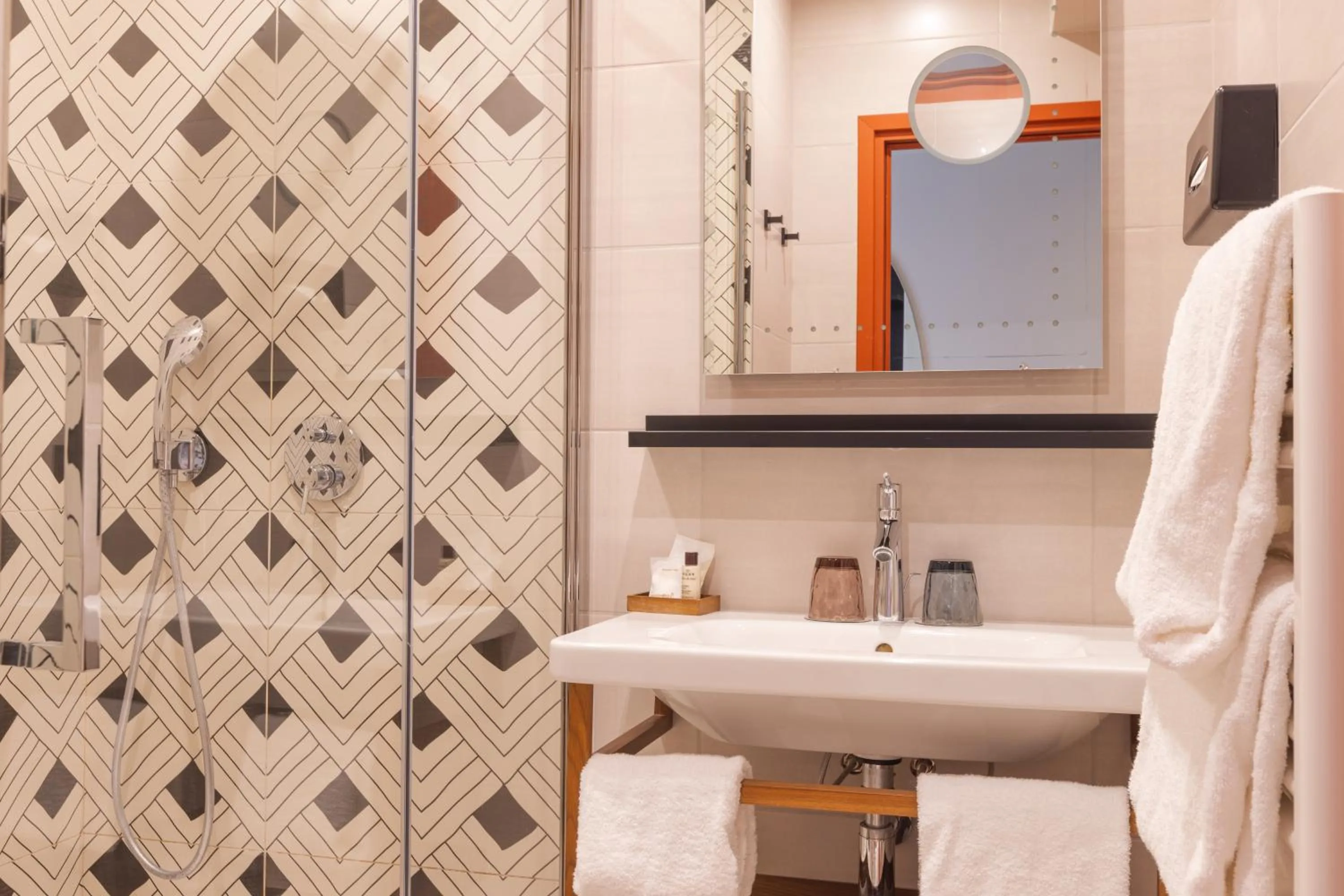 Bathroom in Hotel Verlaine