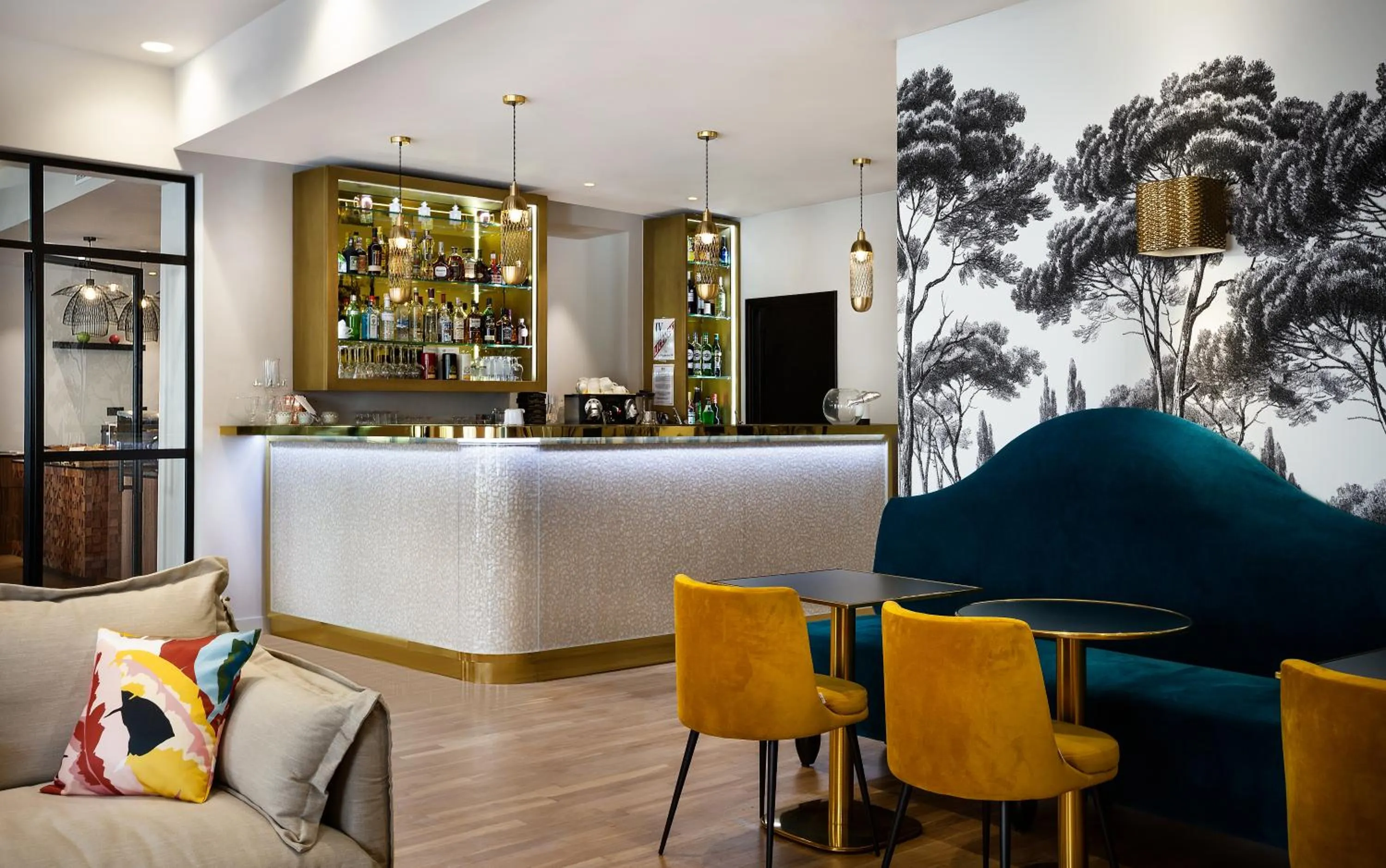 Lounge or bar in Hotel Verlaine