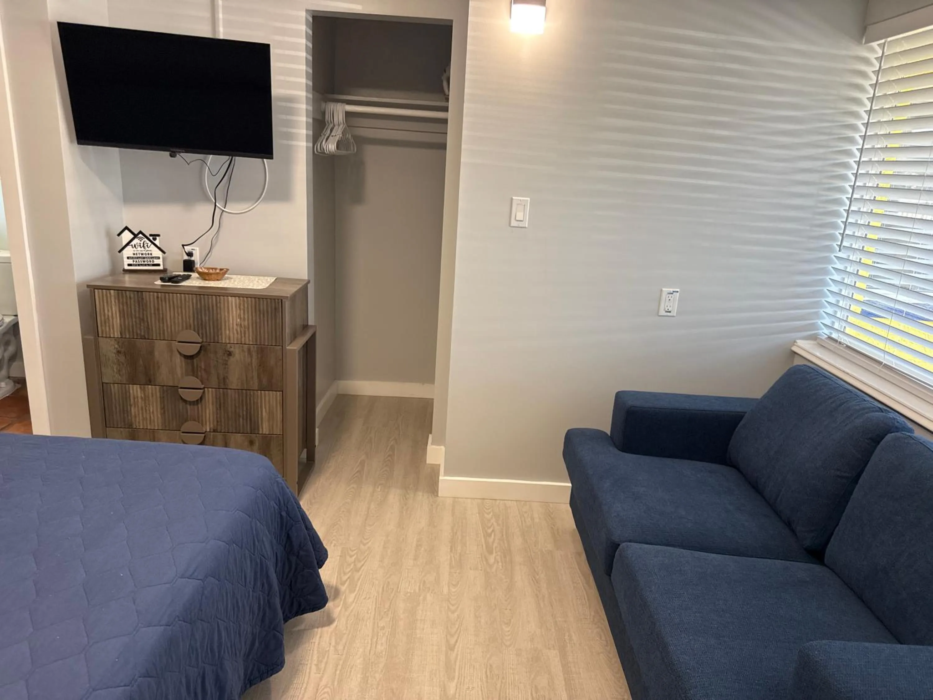 Photo of the whole room in Barefoot Bay Resort Motel