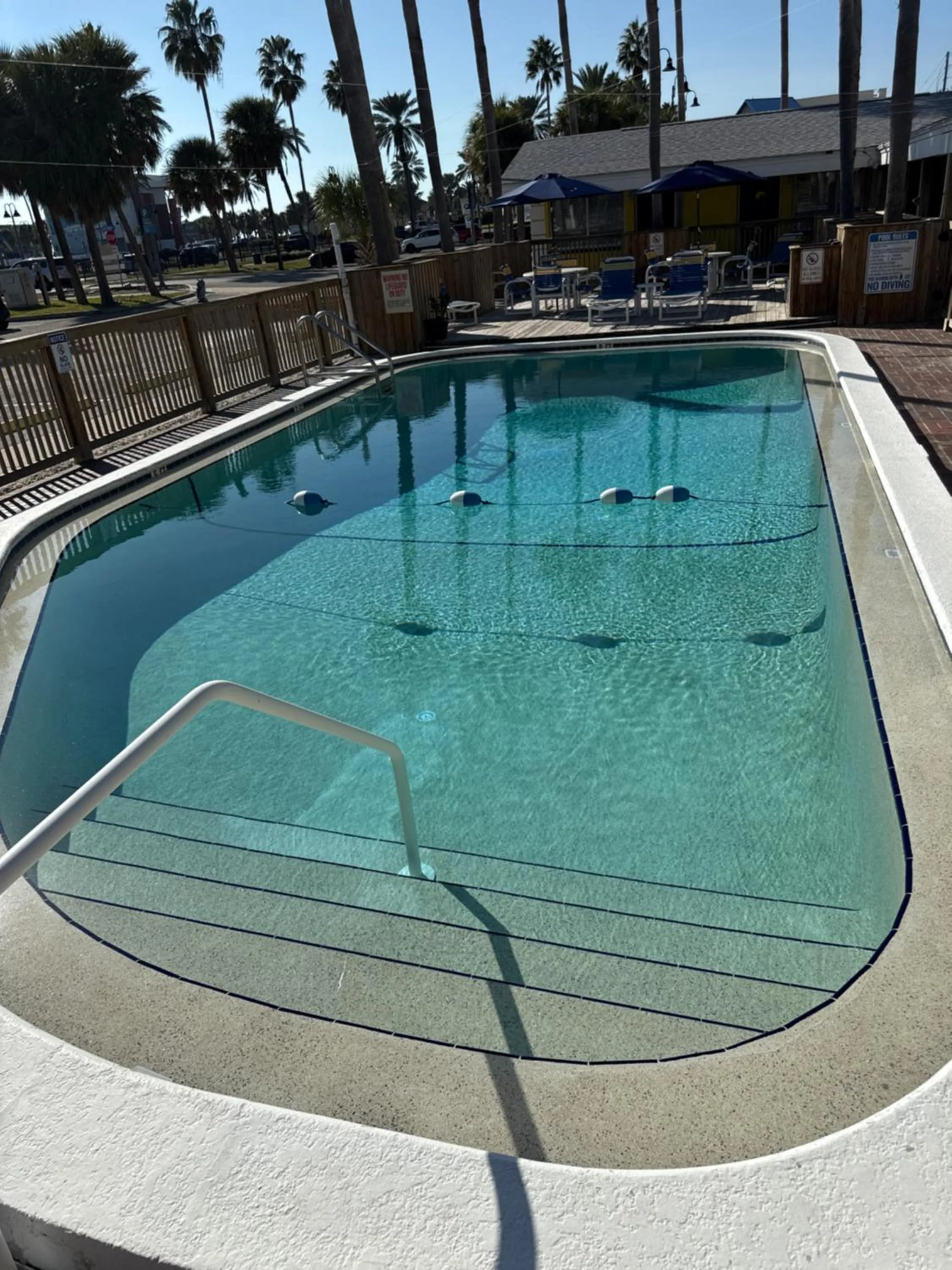 Swimming pool in Barefoot Bay Resort Motel