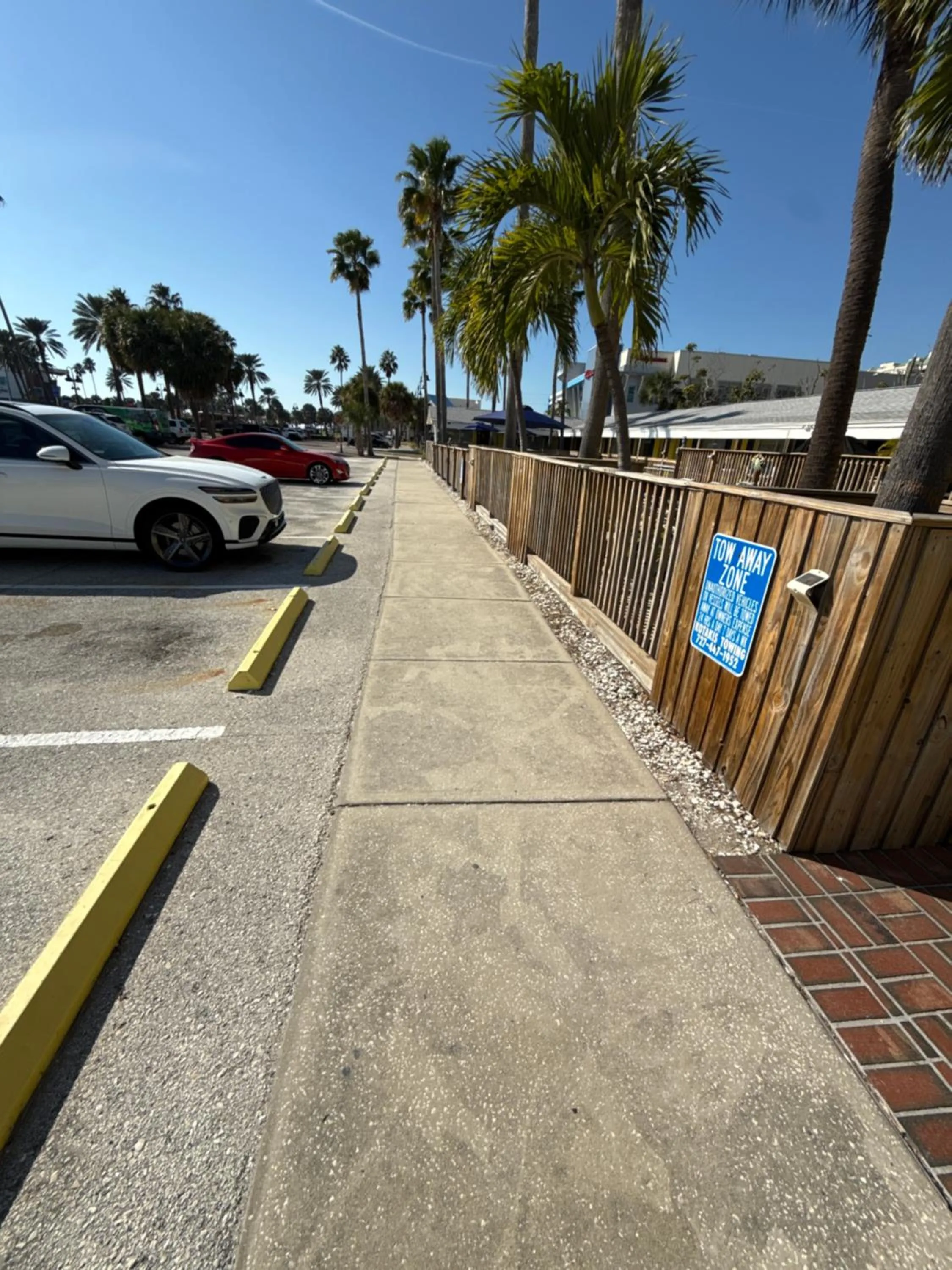 Property building in Barefoot Bay Resort Motel