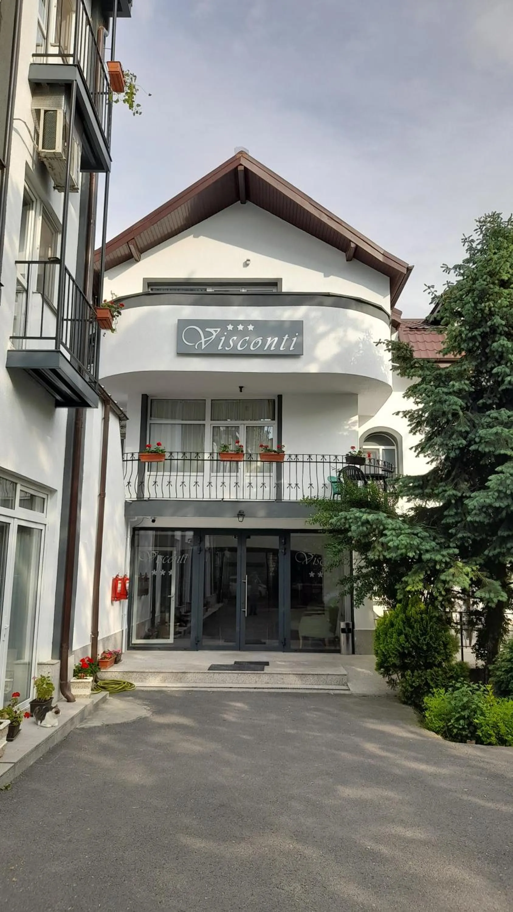 Property building in Visconti Militari