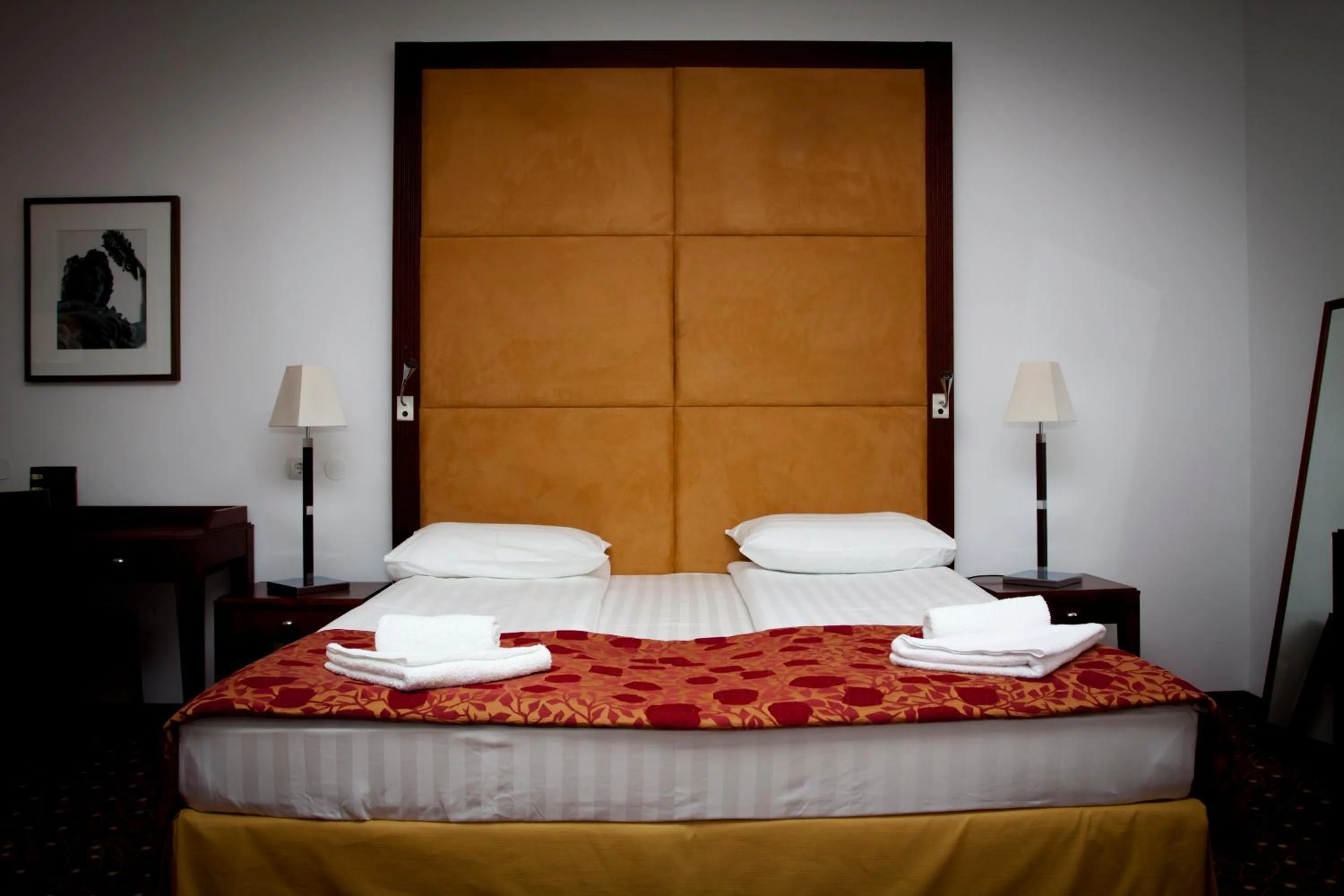 Photo of the whole room, Bed in Visconti Militari