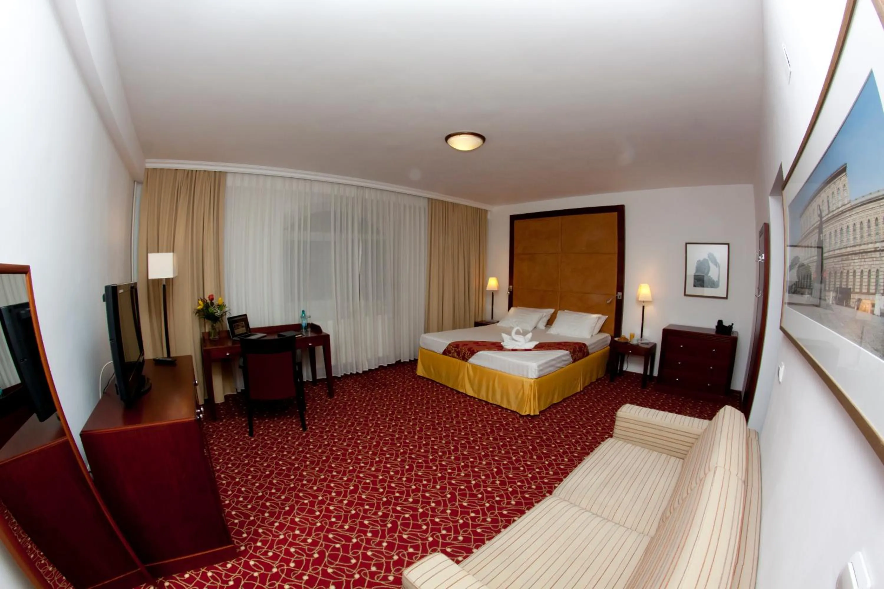 Photo of the whole room, Bed in Visconti Militari