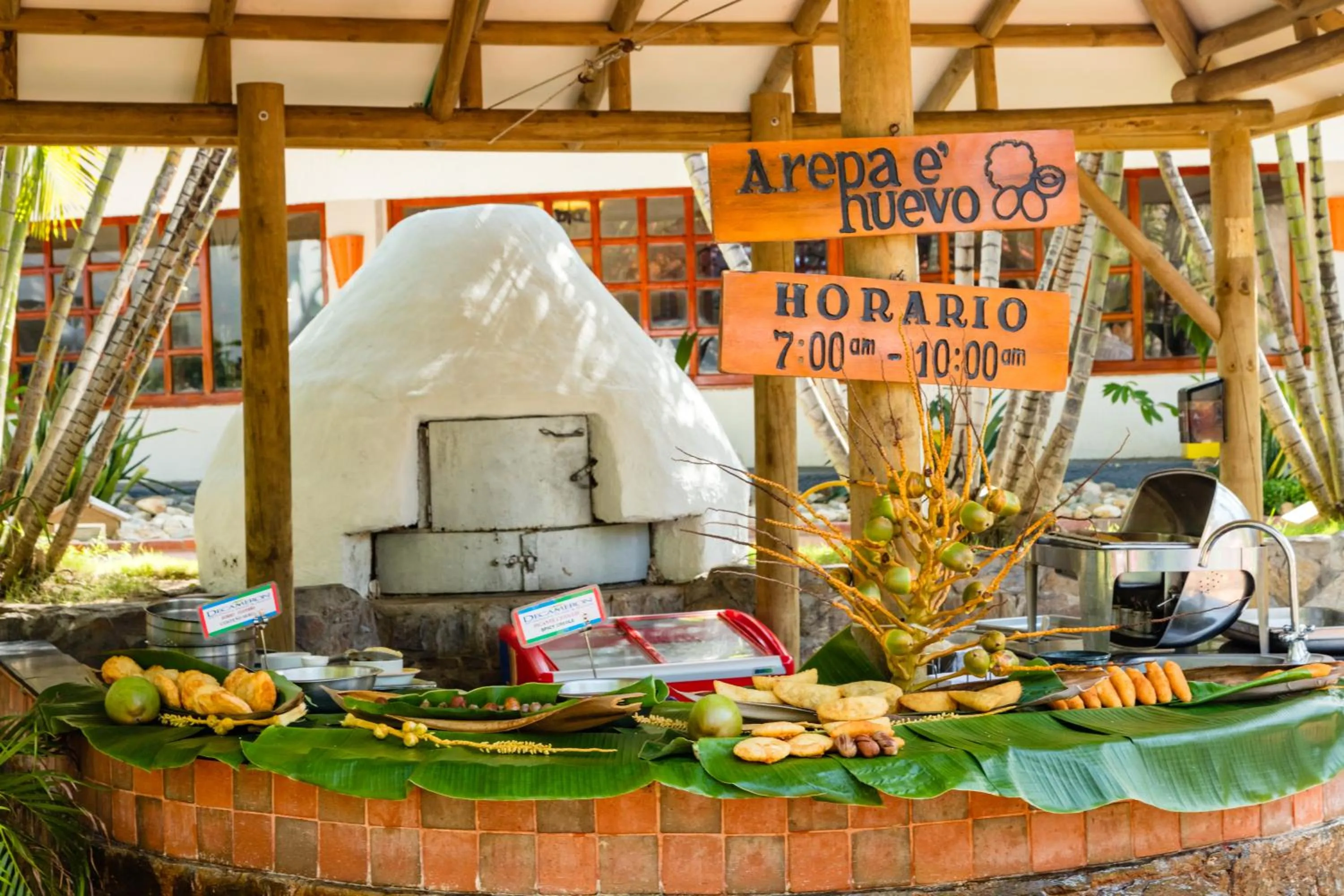 Day in Decameron Galeon - All Inclusive