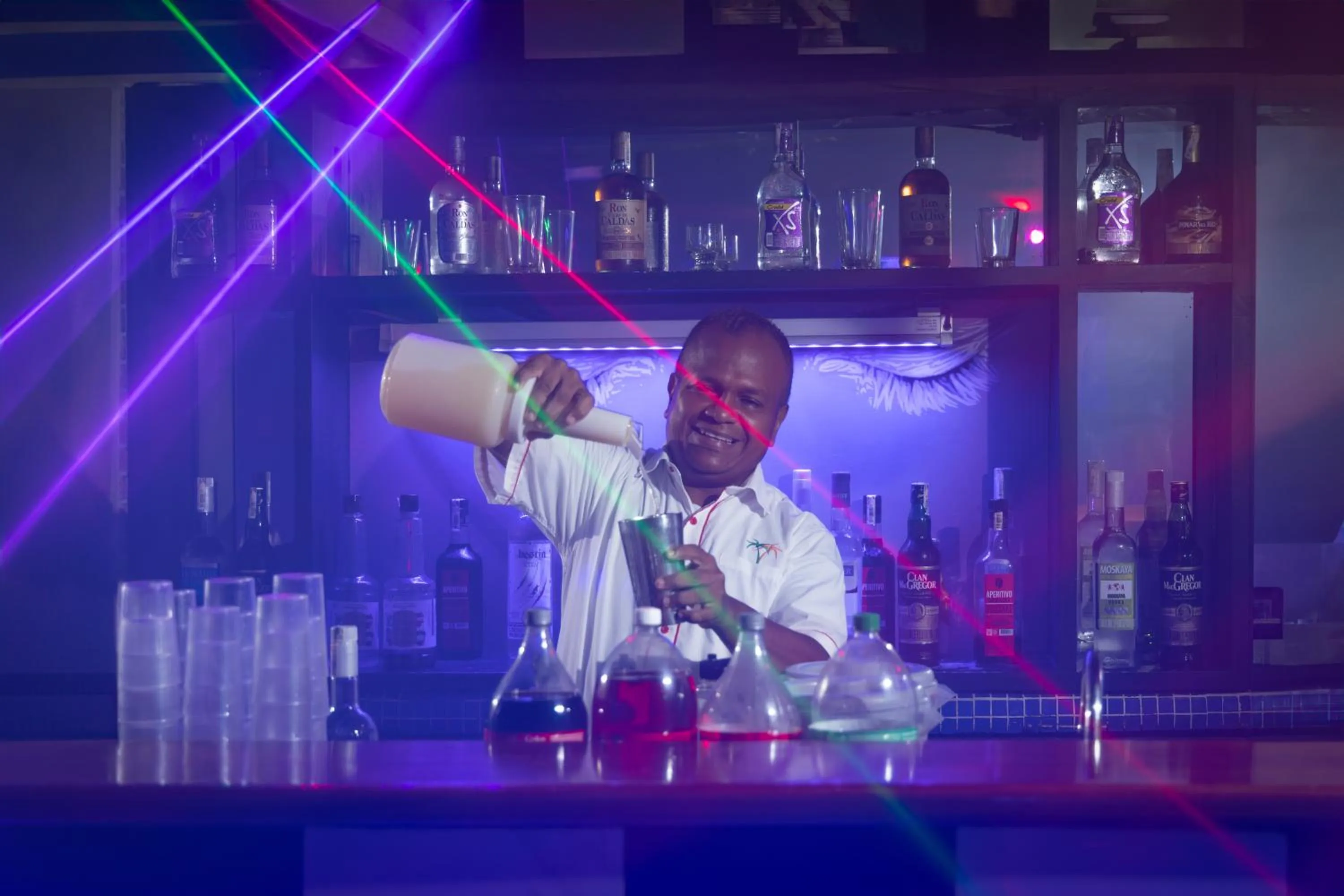 Nightclub / DJ in Decameron Galeon - All Inclusive