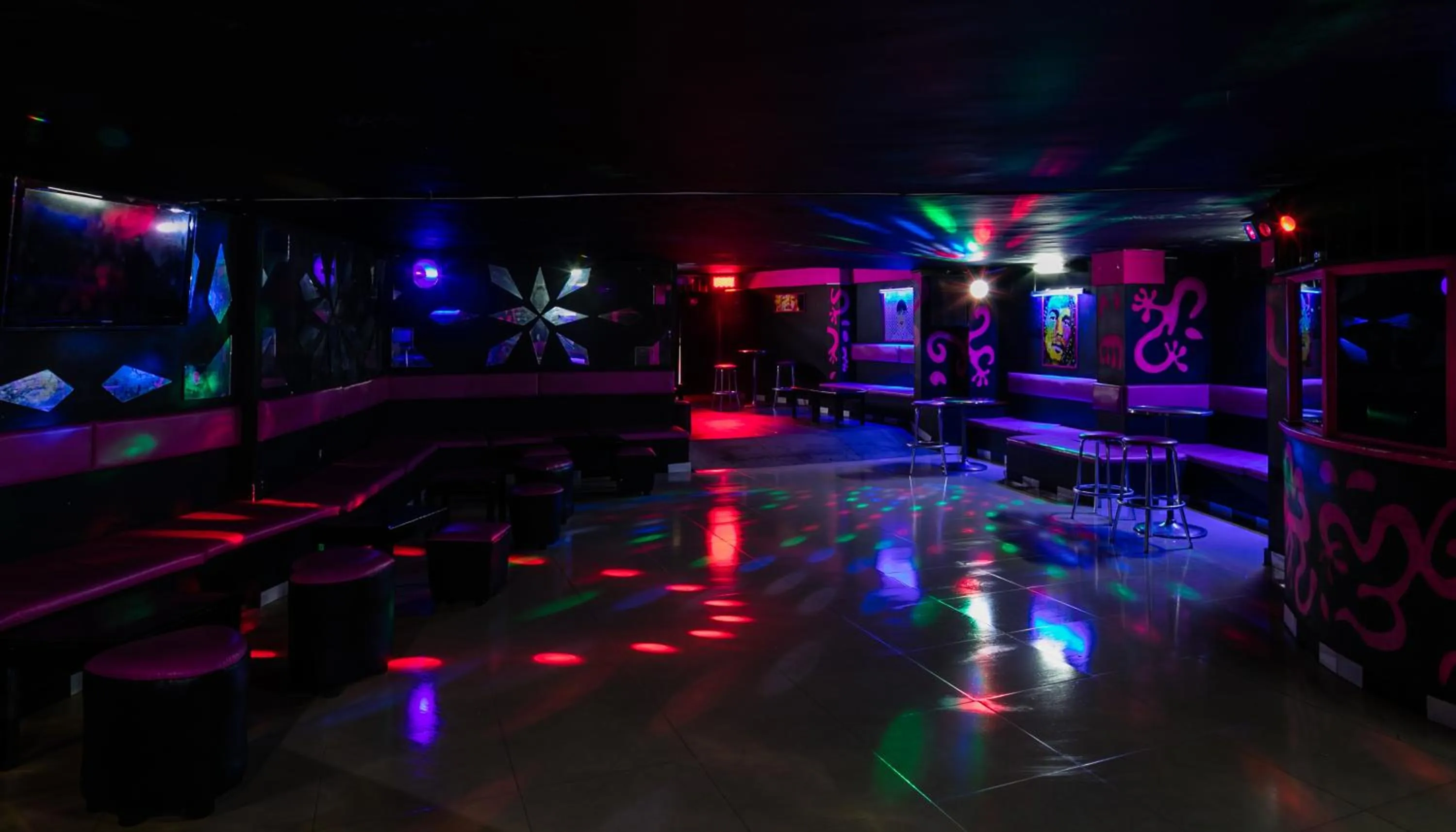 Nightclub / DJ in Decameron Galeon - All Inclusive