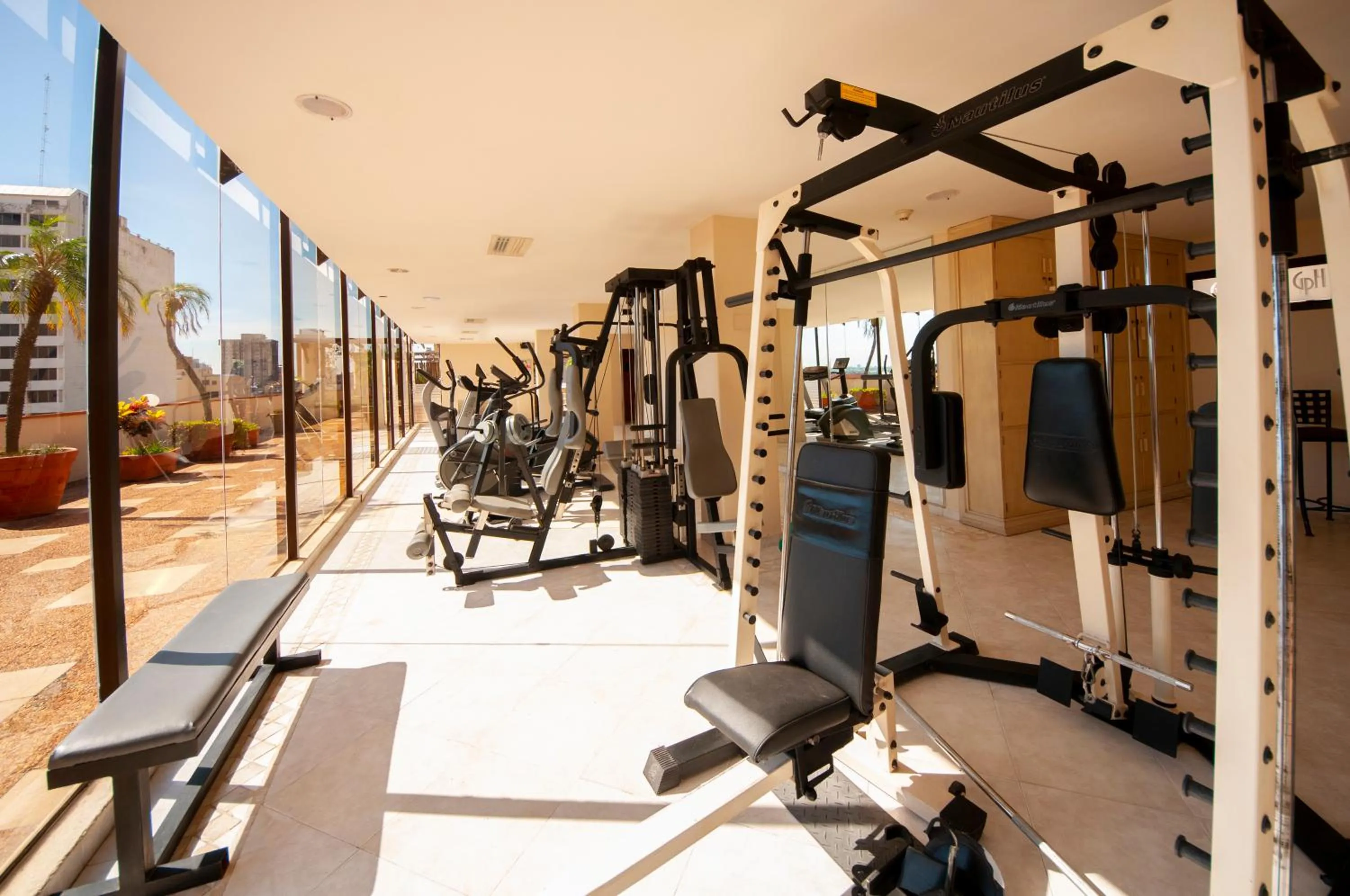 Fitness centre/facilities in Granados Park Hotel