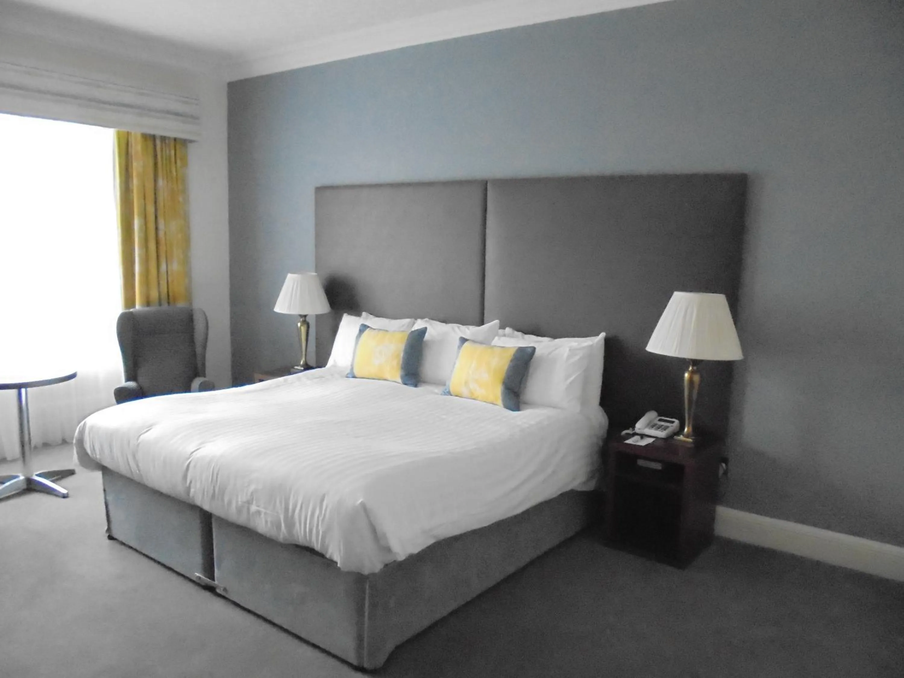 Bedroom in Best Western Station Hotel