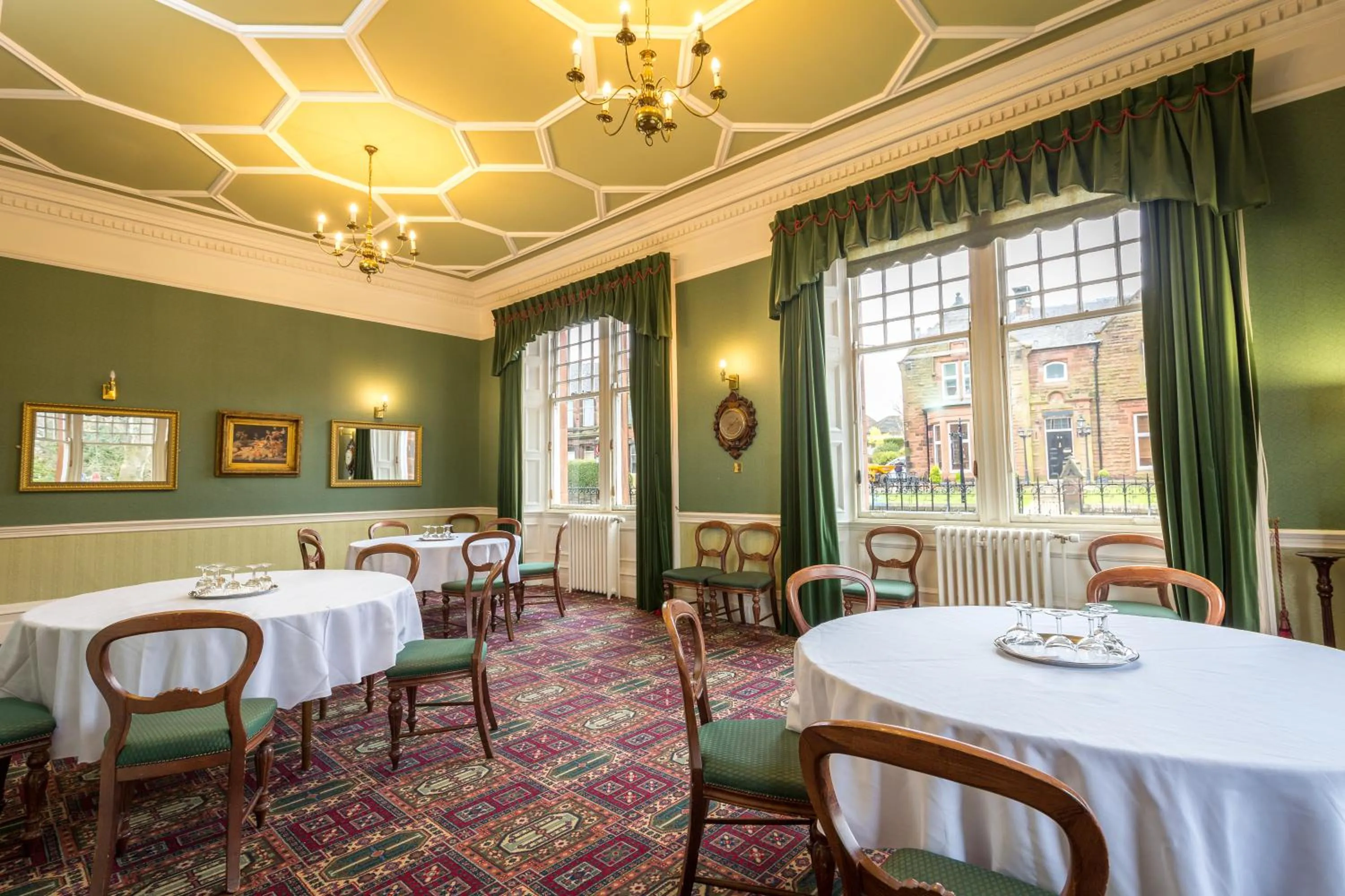 Restaurant/Places to Eat in Best Western Station Hotel