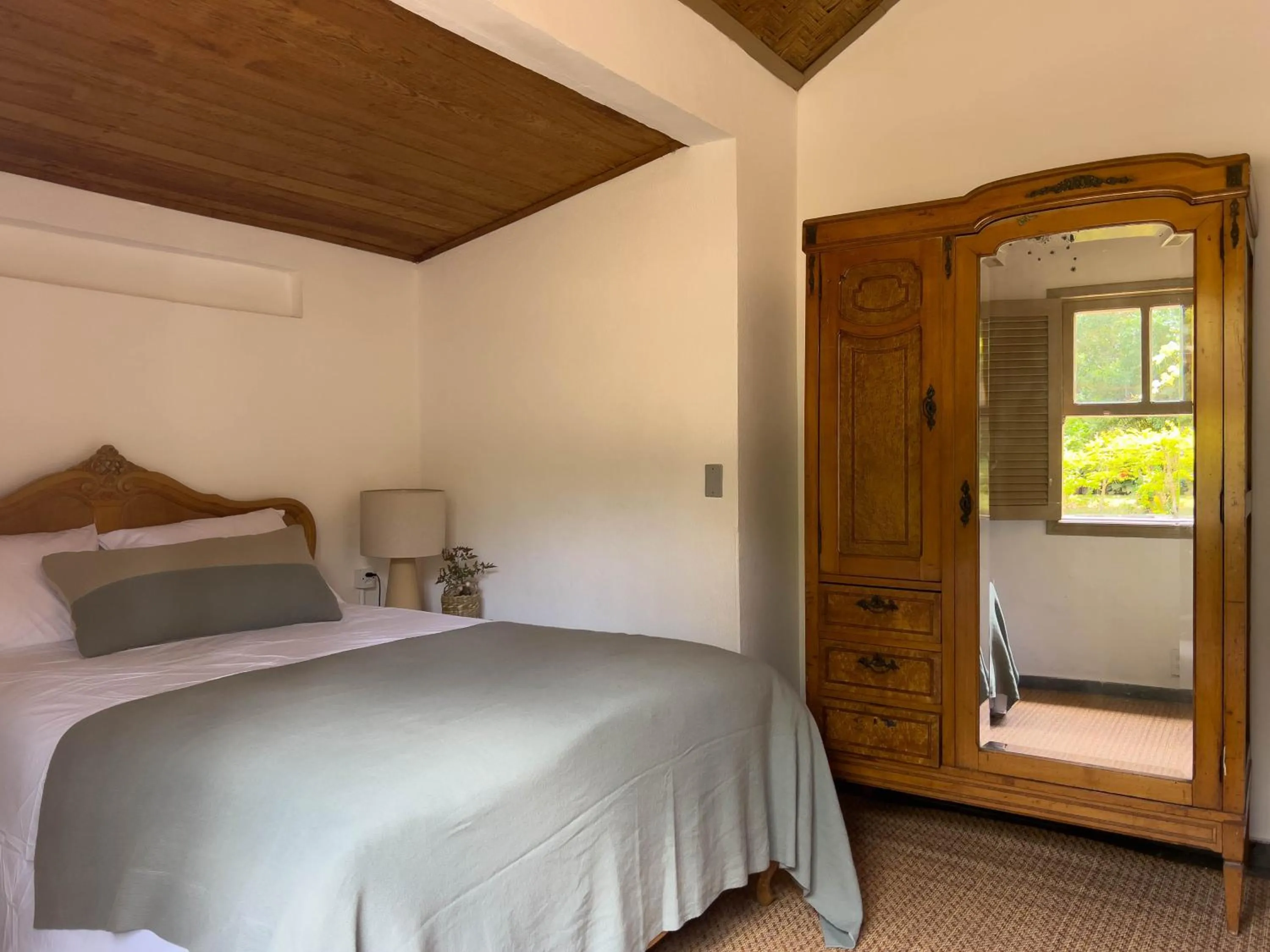 Photo of the whole room, Bed in Pousada Vagalume