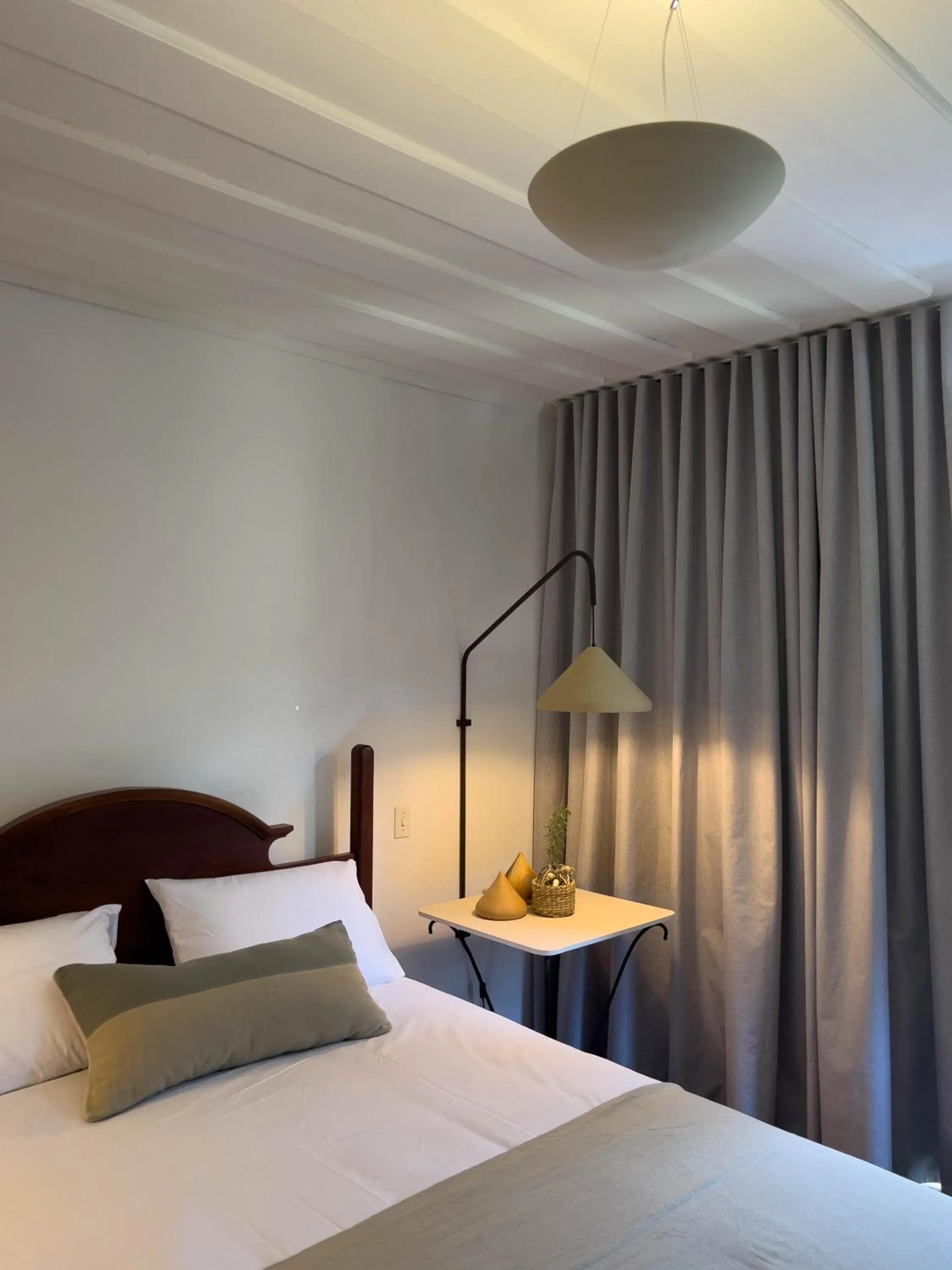 Photo of the whole room, Bed in Pousada Vagalume