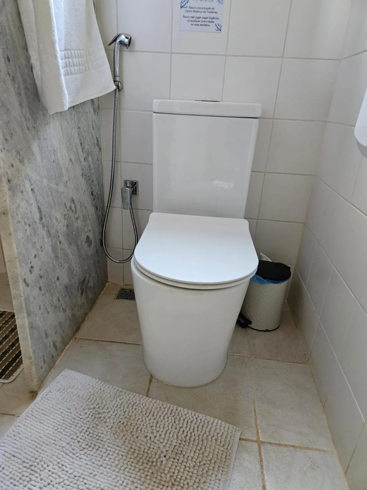 Toilet in Pousada Vagalume