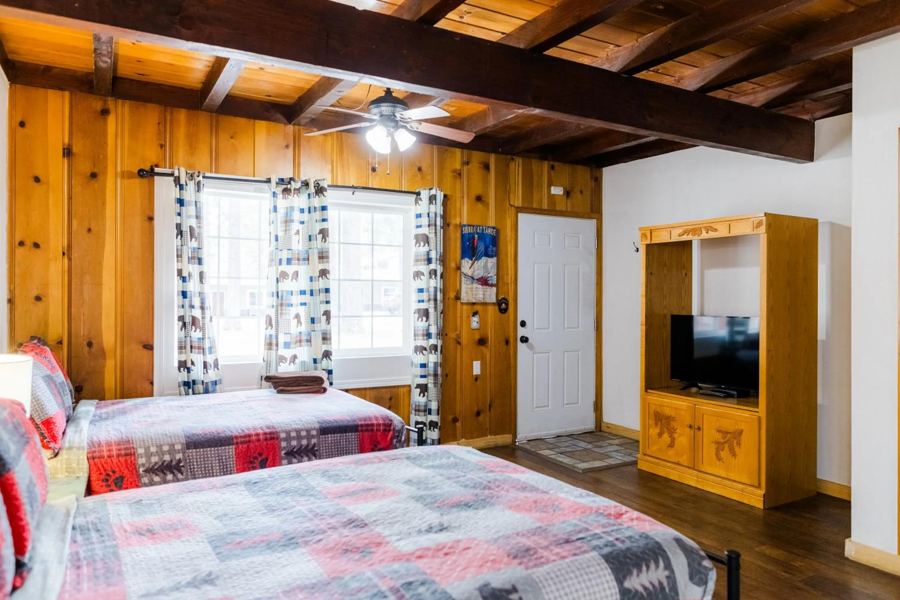 Bed in The Washoe Lodge