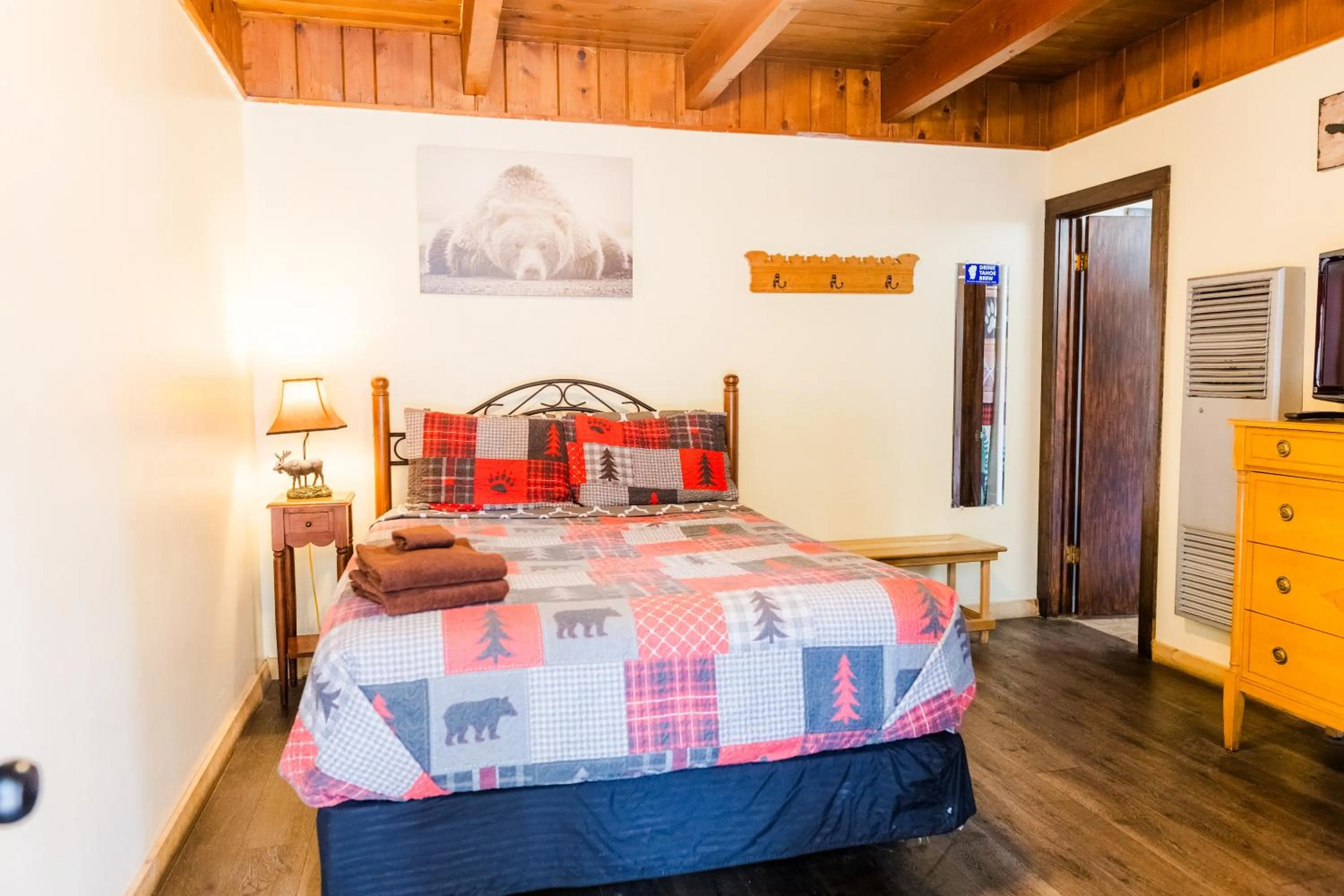 Bed in The Washoe Lodge