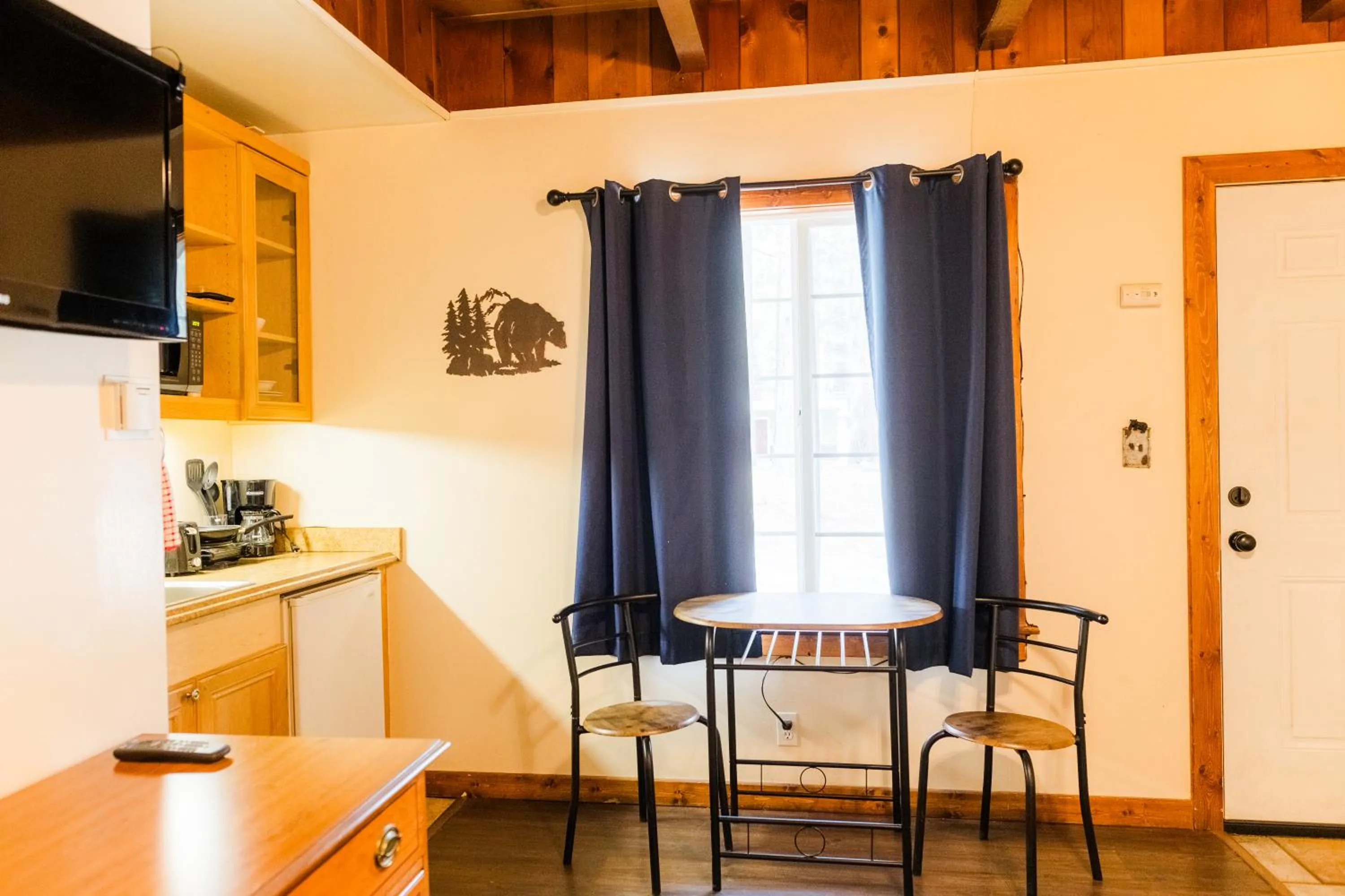 TV and multimedia in The Washoe Lodge