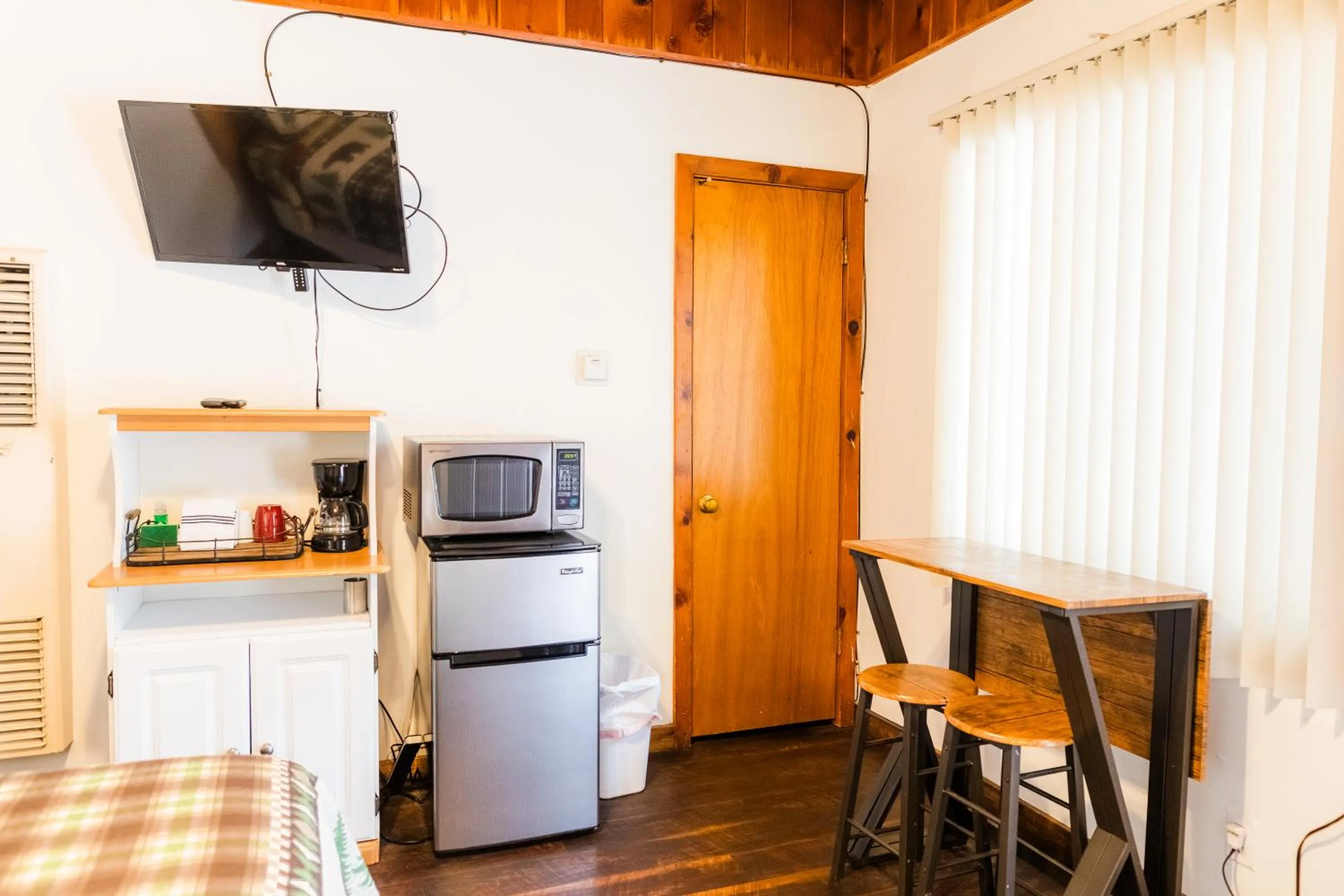 Bed in The Washoe Lodge