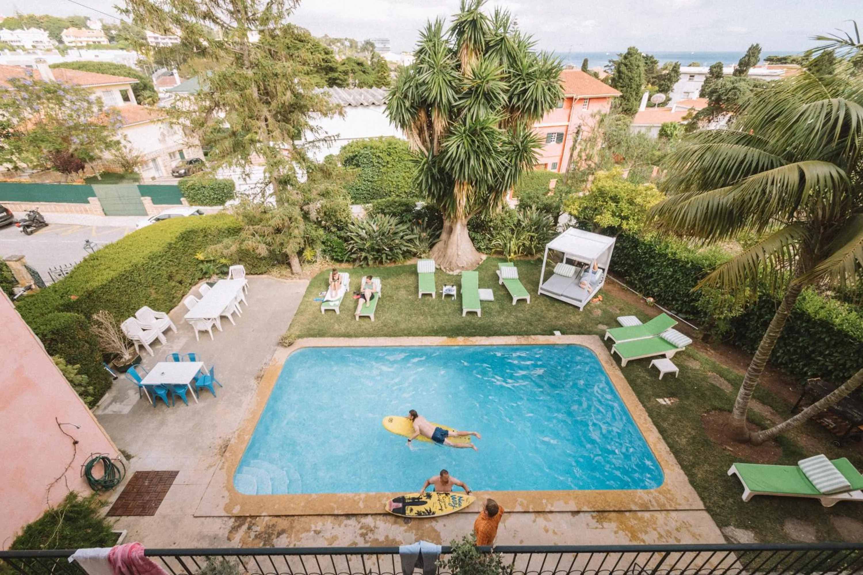 Garden in Nice Way Cascais Hostel & Surf Camp