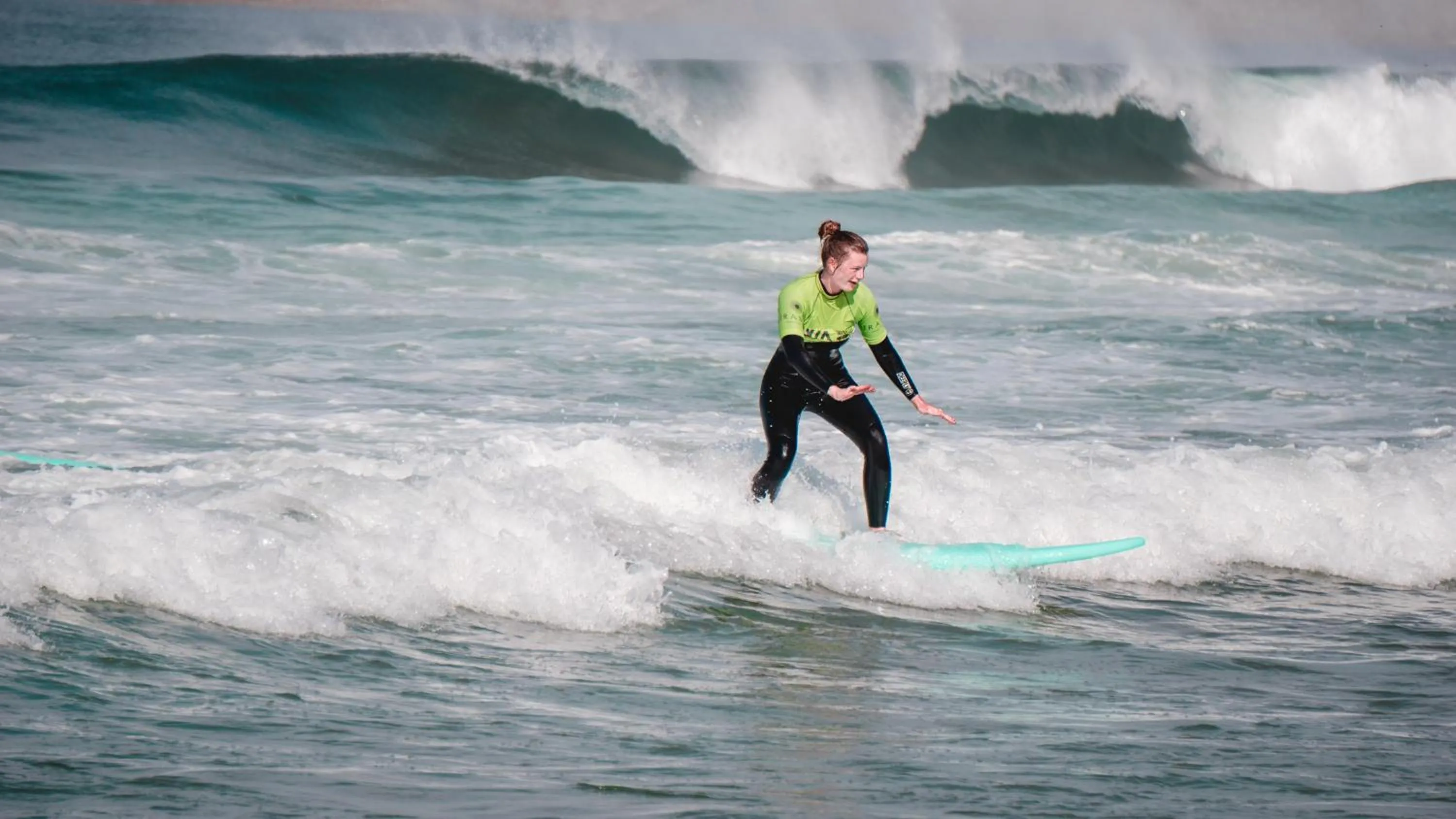 People in Nice Way Cascais Hostel & Surf Camp