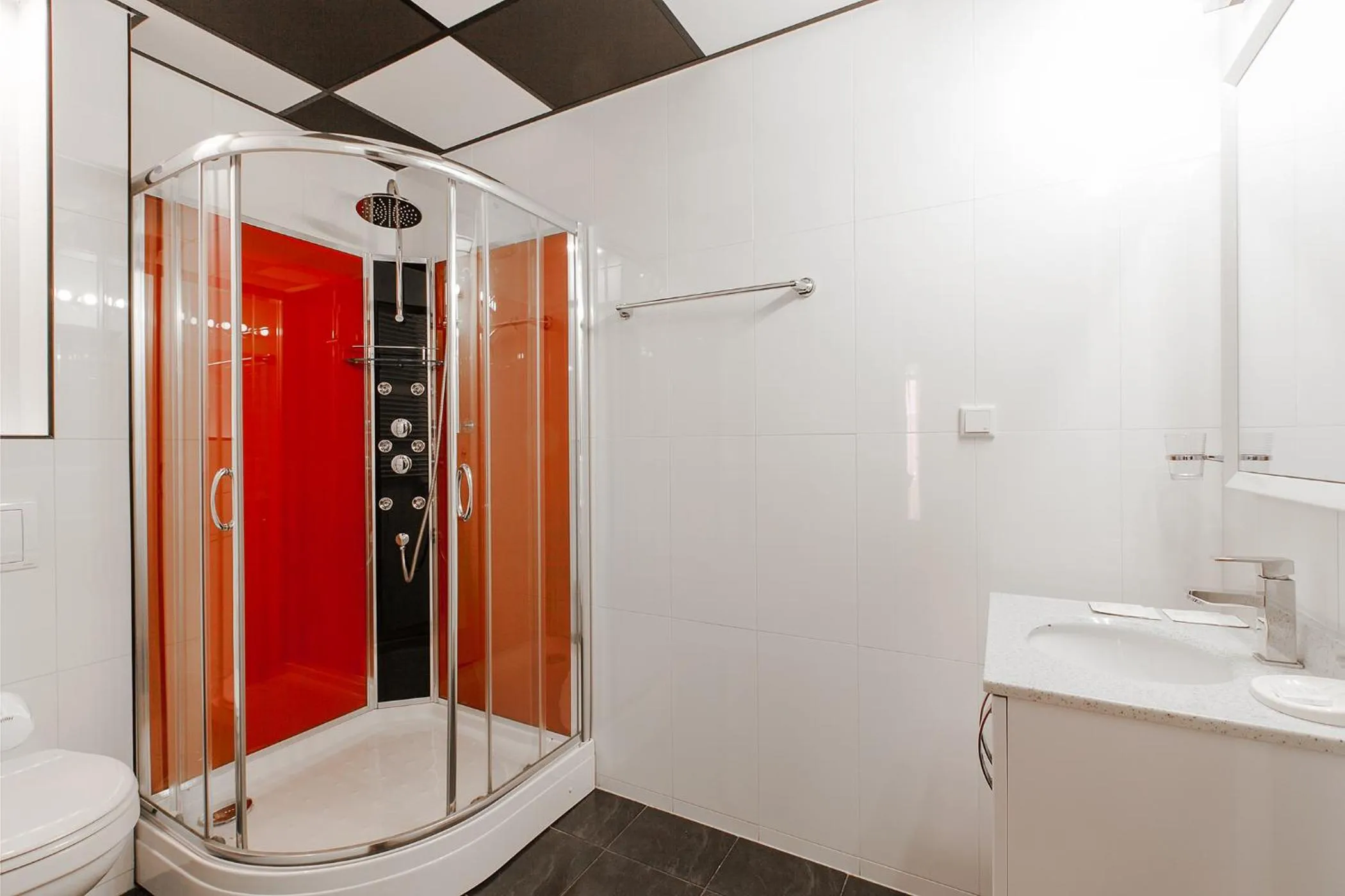 Shower in Alex Rooms