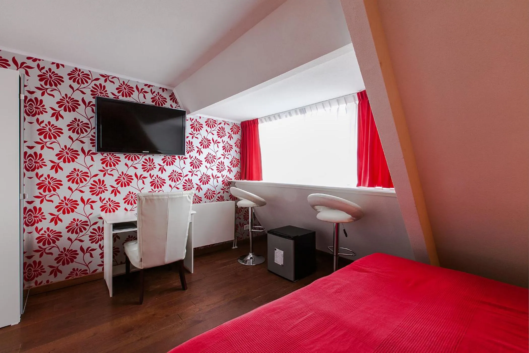 Decorative detail, Bed in Alex Rooms