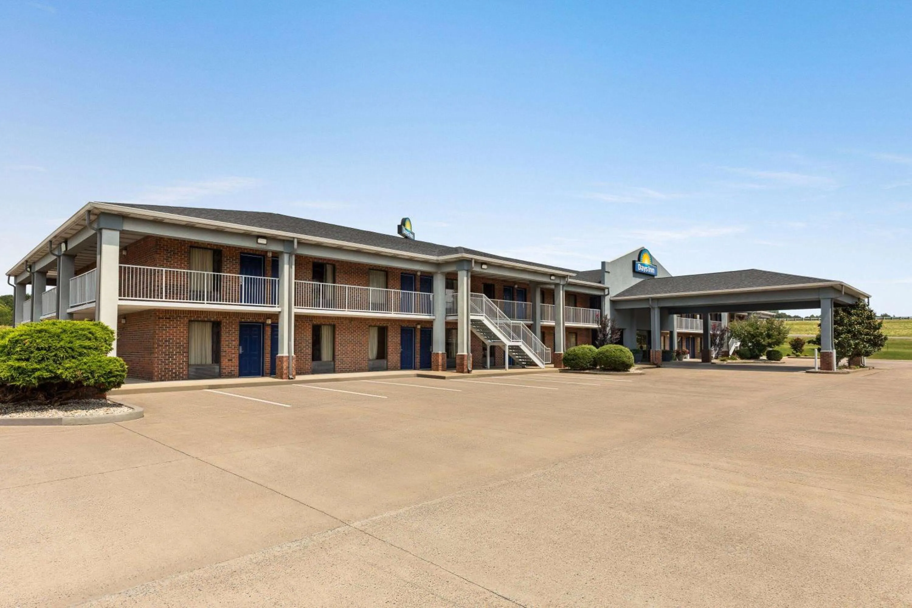 Property building in Days Inn by Wyndham Kuttawa/Eddyville