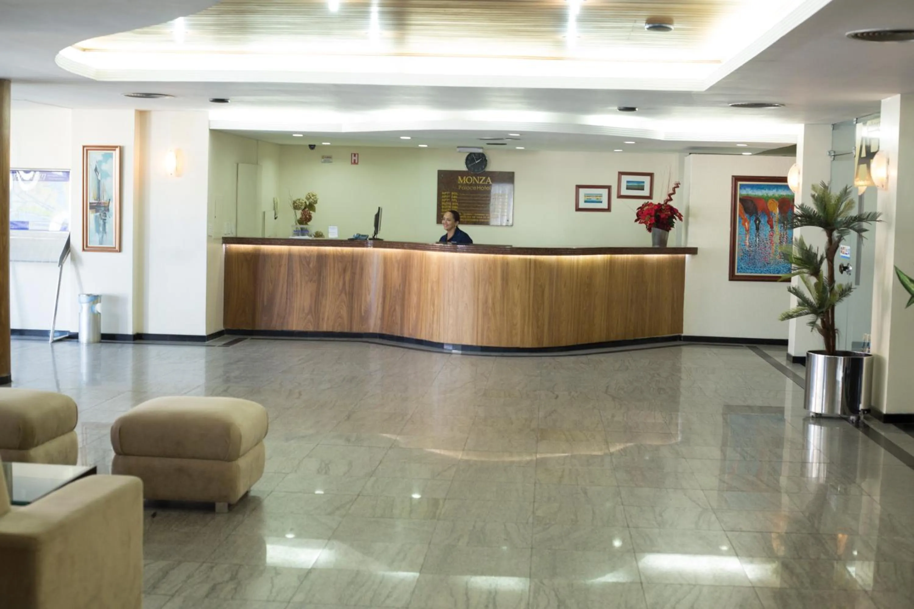 Lobby or reception in Monza Palace Hotel