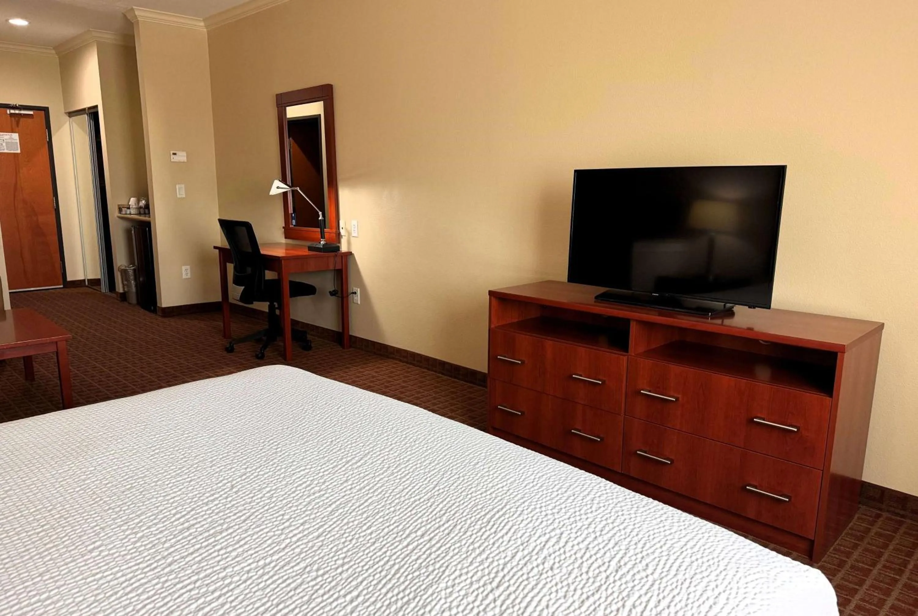 Photo of the whole room, Bed in Ramada by Wyndham College Station