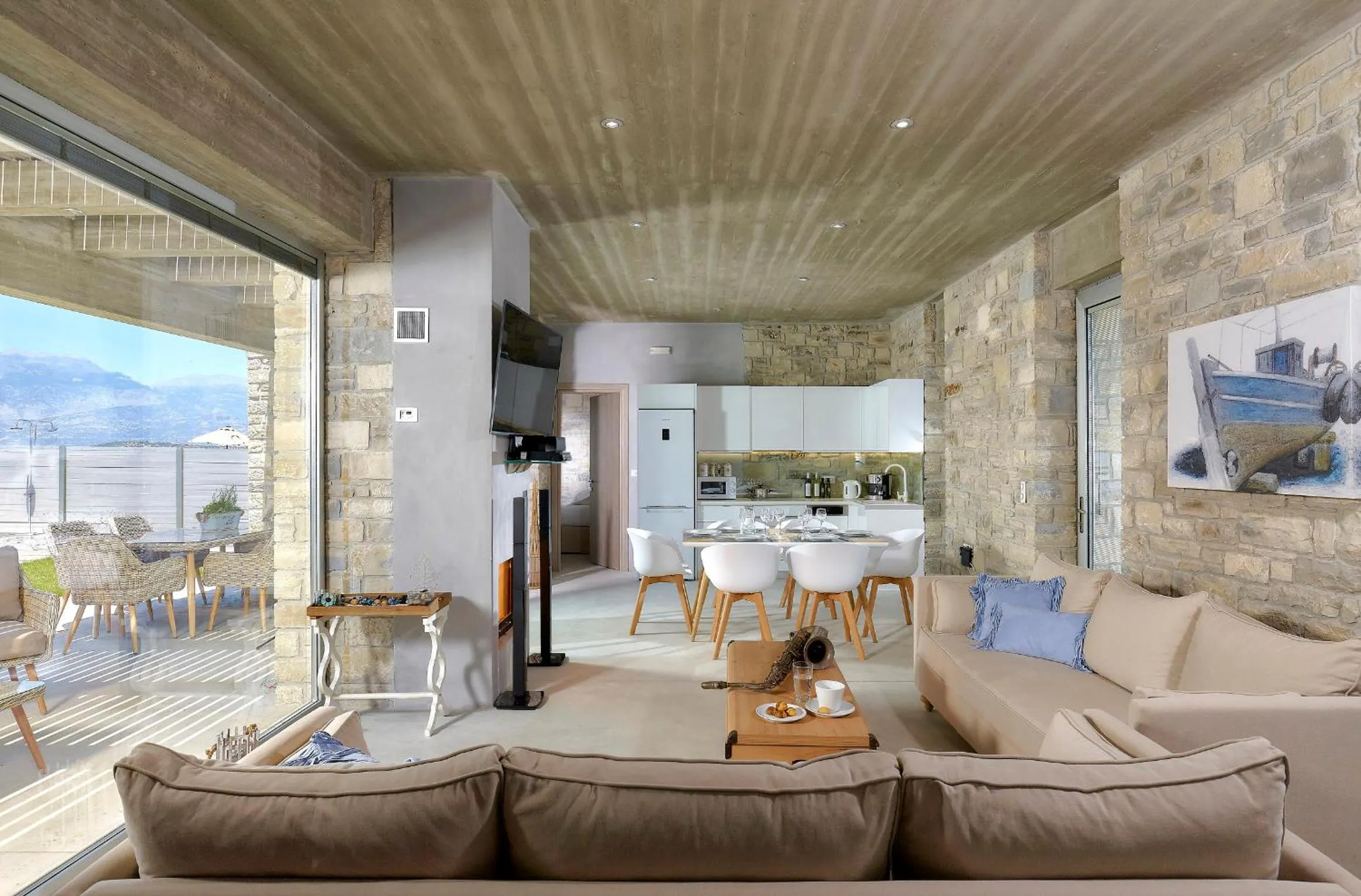 Kitchen or kitchenette in Kouros n' Kori Villas