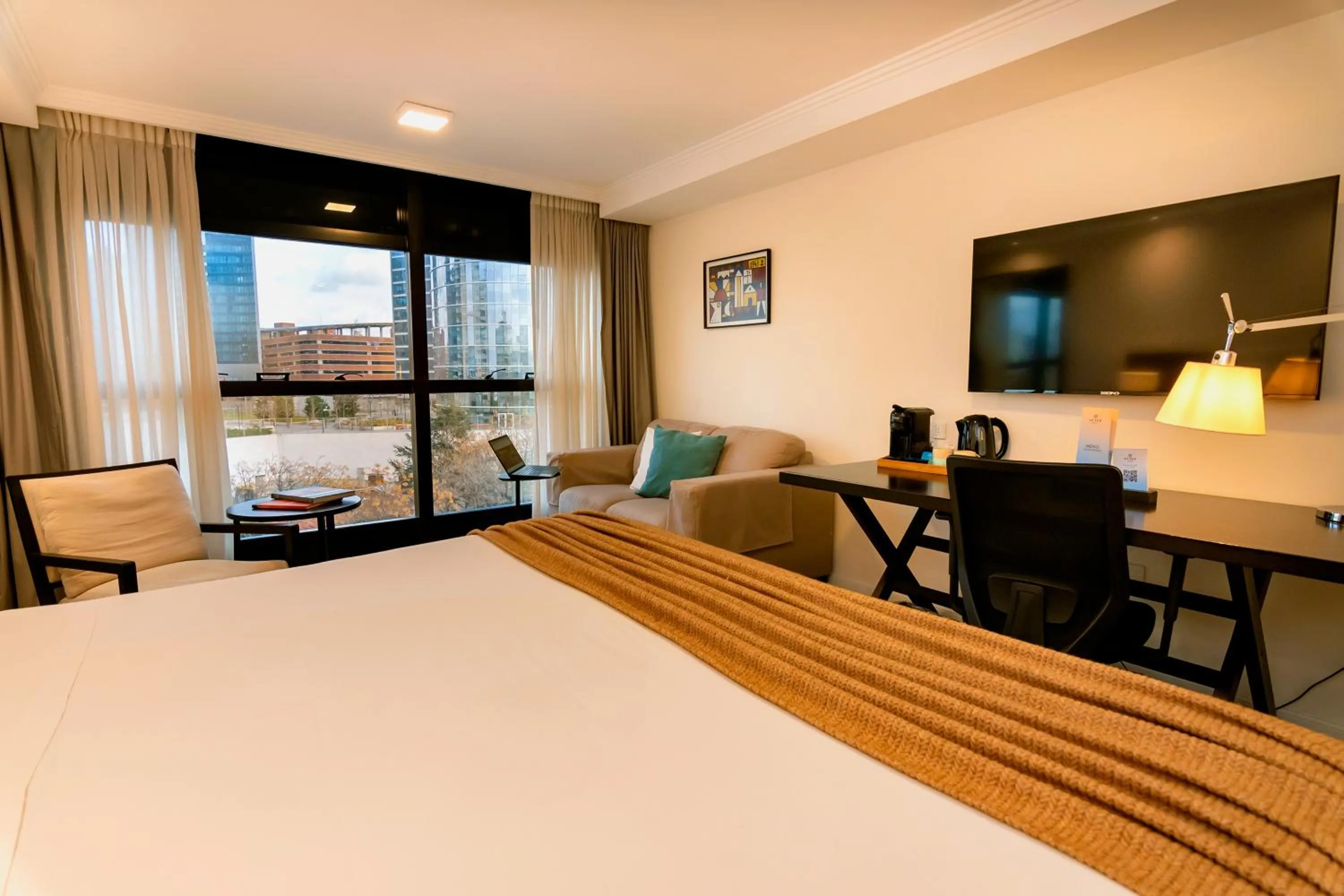 Photo of the whole room, Bed in After Hotel Montevideo