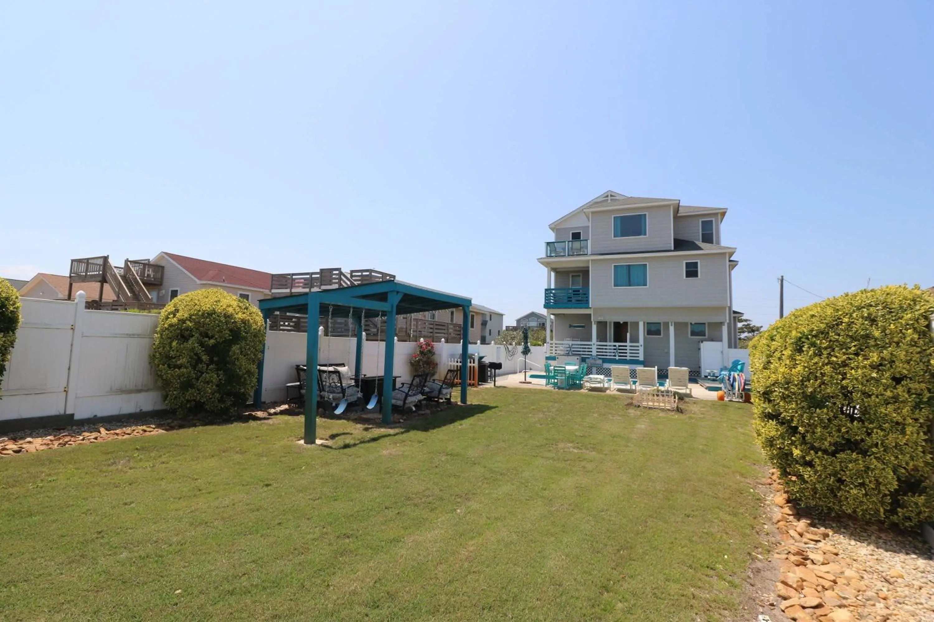 Everybody Loves...Sand, Sun & Fun - KDH MP 5.5, Ocean View, 100 Yds to Beach, Pool, Fire Pit, Flex Stays