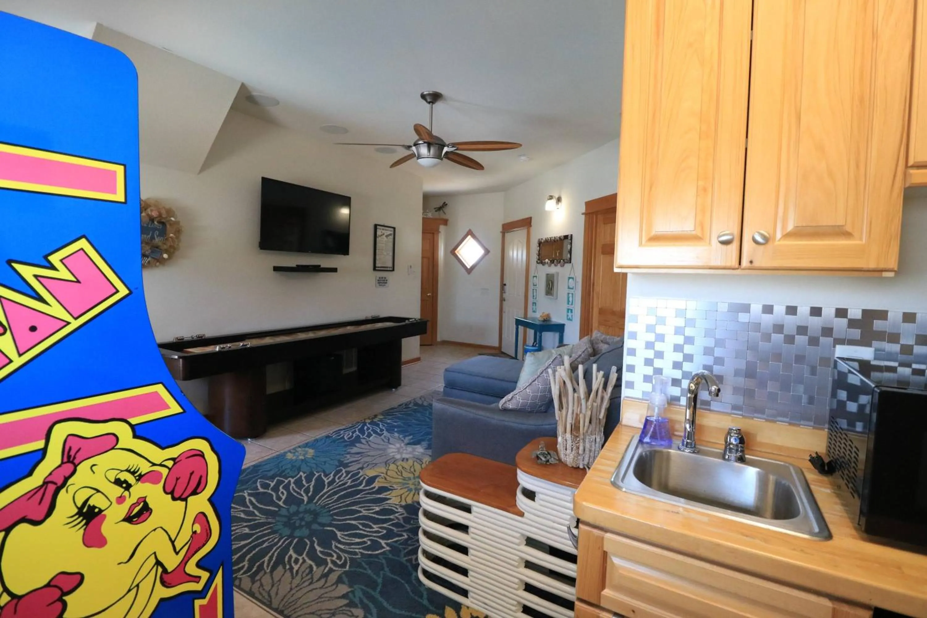 Everybody Loves...Sand, Sun & Fun - KDH MP 5.5, Ocean View, 100 Yds to Beach, Pool, Fire Pit, Flex Stays