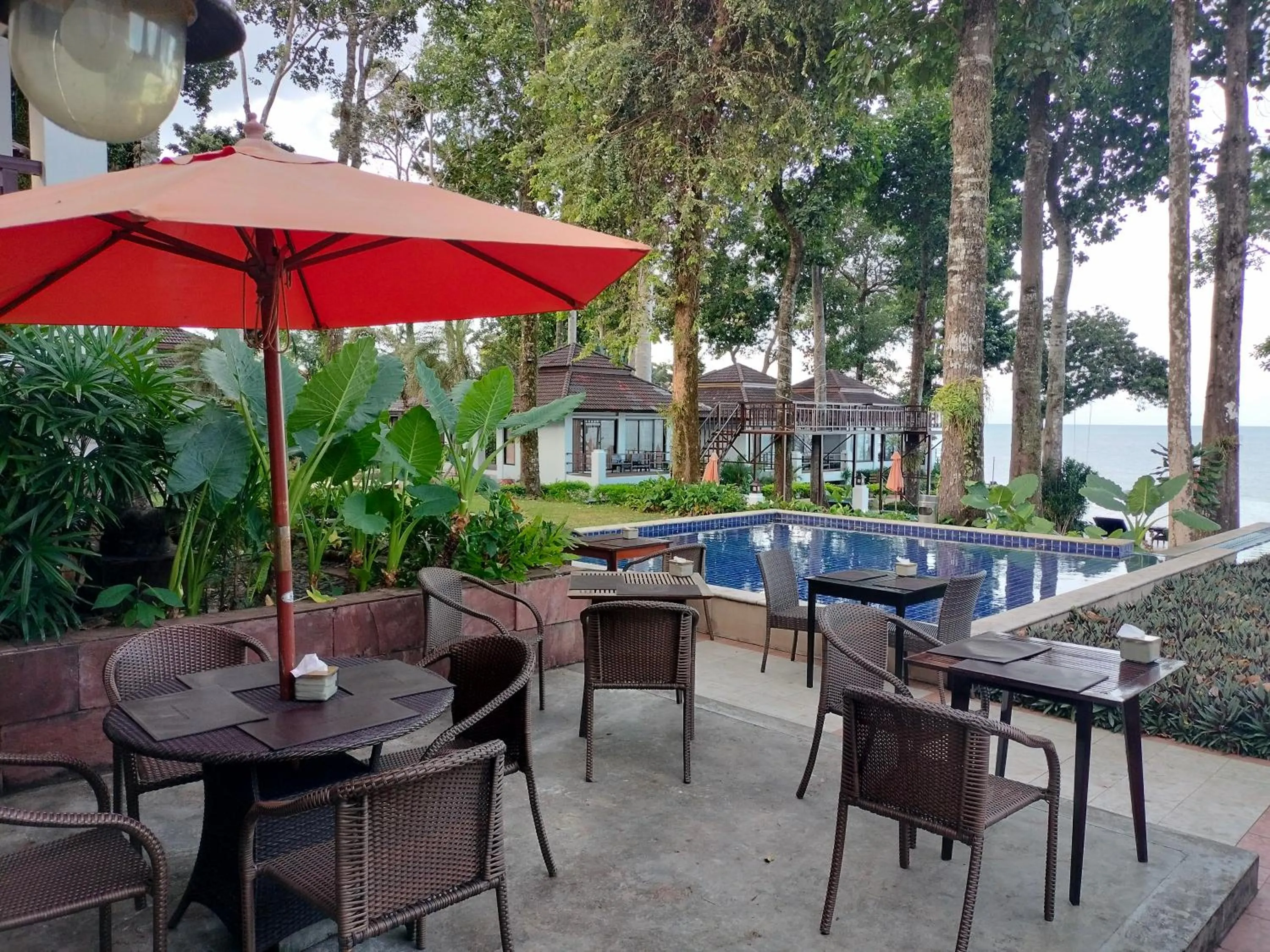 Restaurant/places to eat in Chang Buri Resort & Koh Chang Hillside