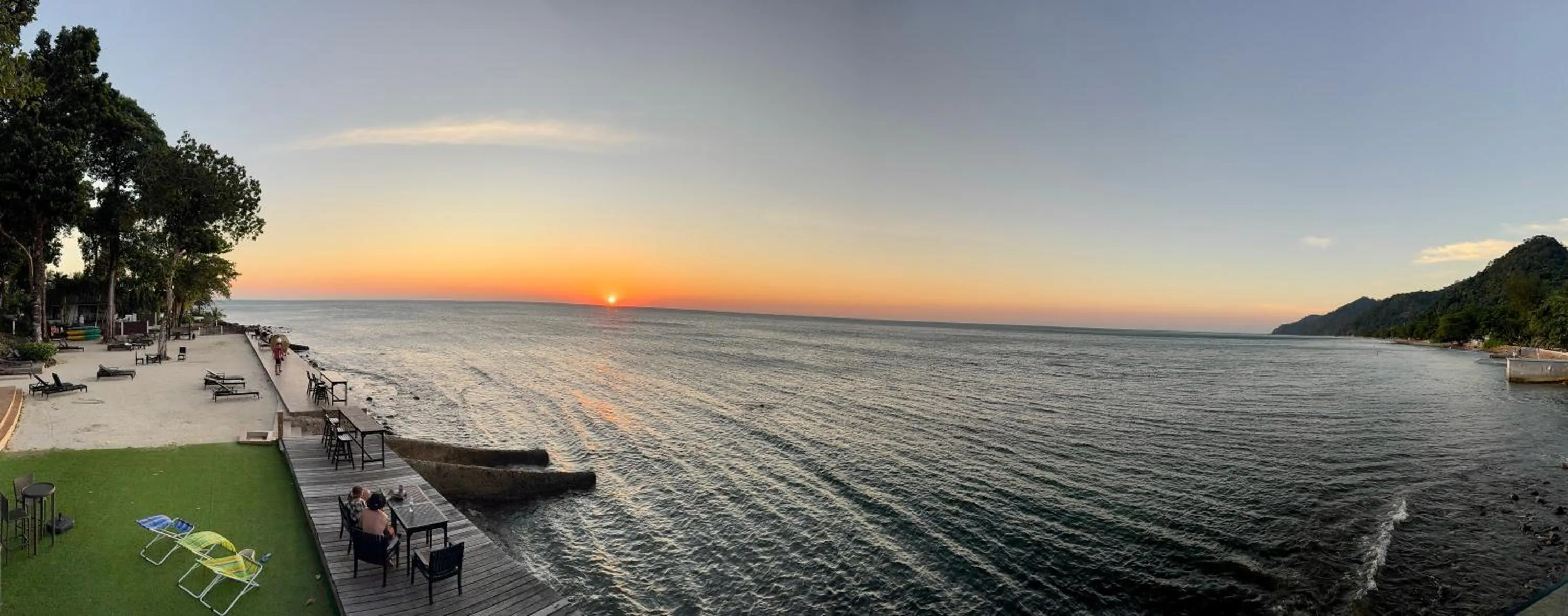 Sunset in Chang Buri Resort & Koh Chang Hillside