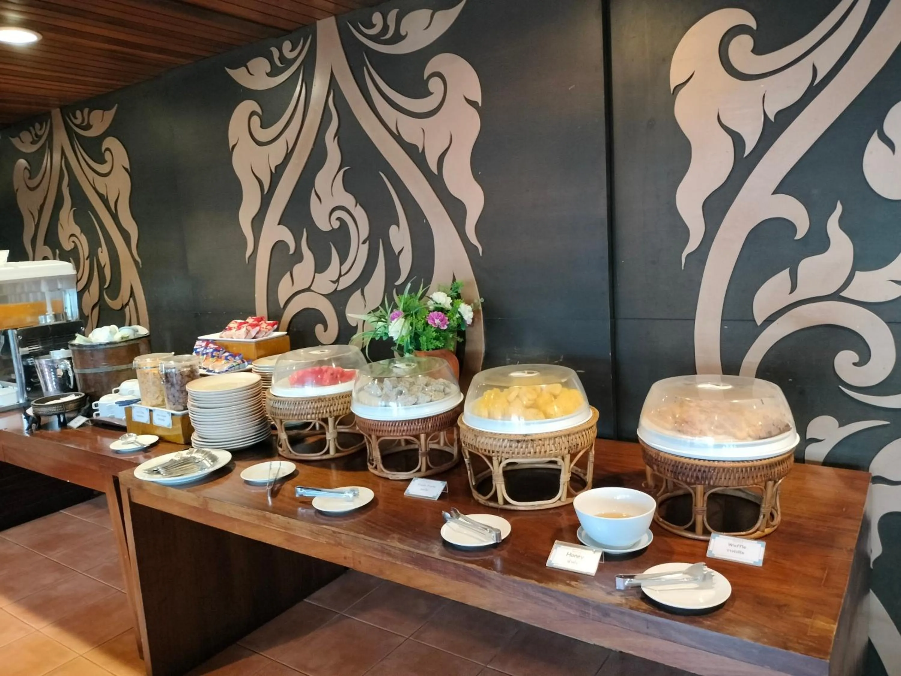 Breakfast in Chang Buri Resort & Koh Chang Hillside