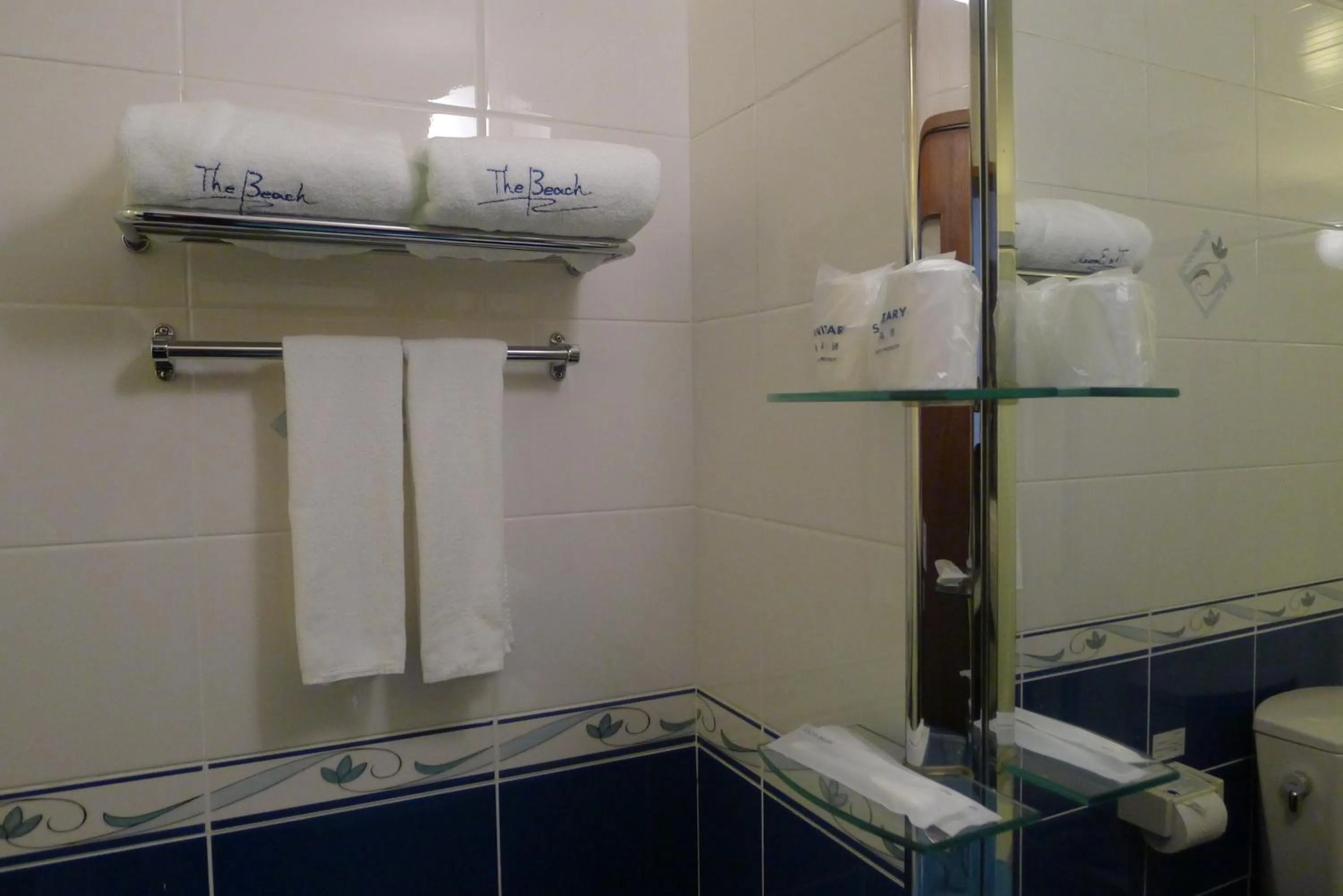 Bathroom in Seaside Hotel The Beach