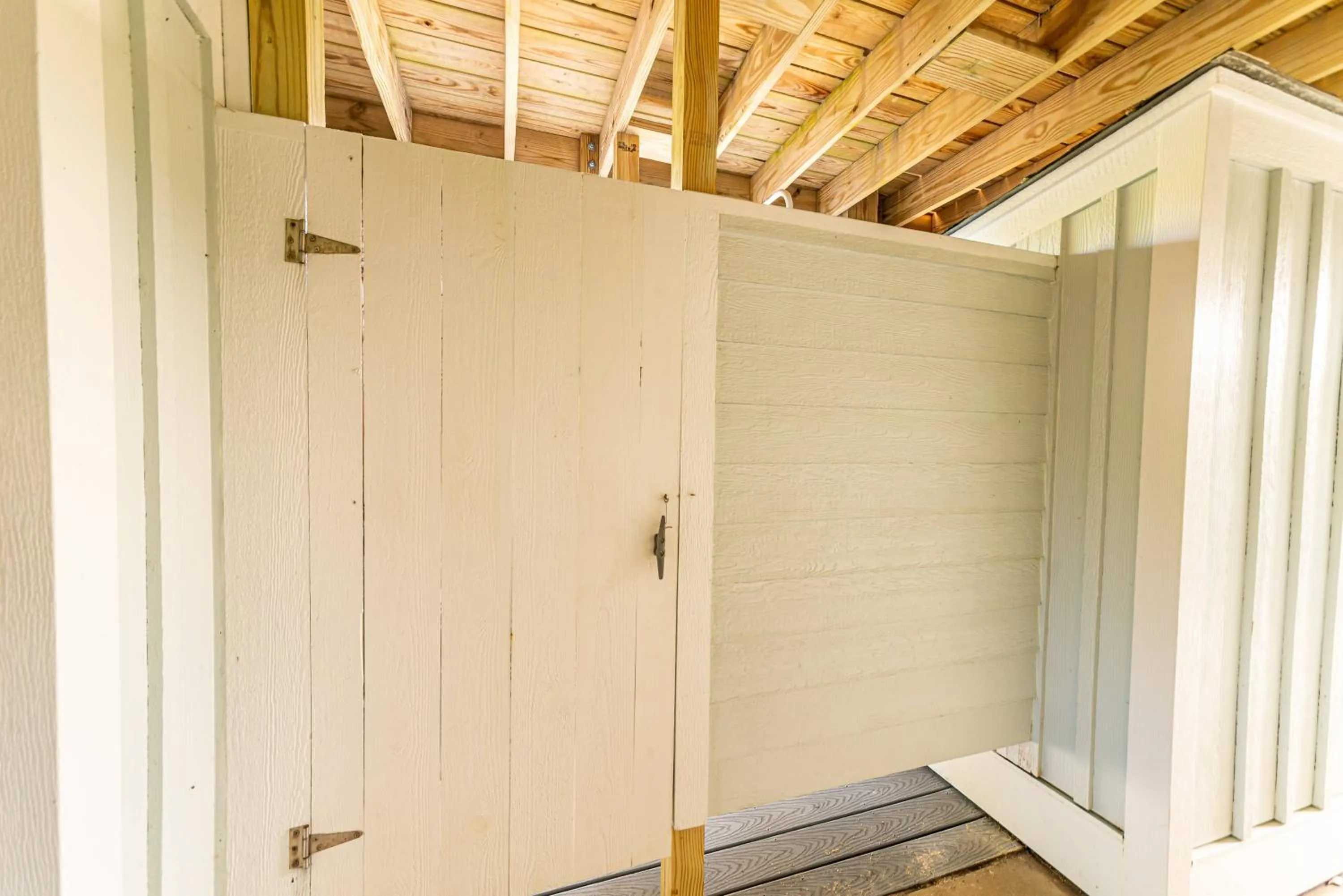 Sea Fever - Duck, Saltaire, 130 Yds to Beach, Ocean View, Pool, Hot Tub, Tiki Bar, Flex Stays