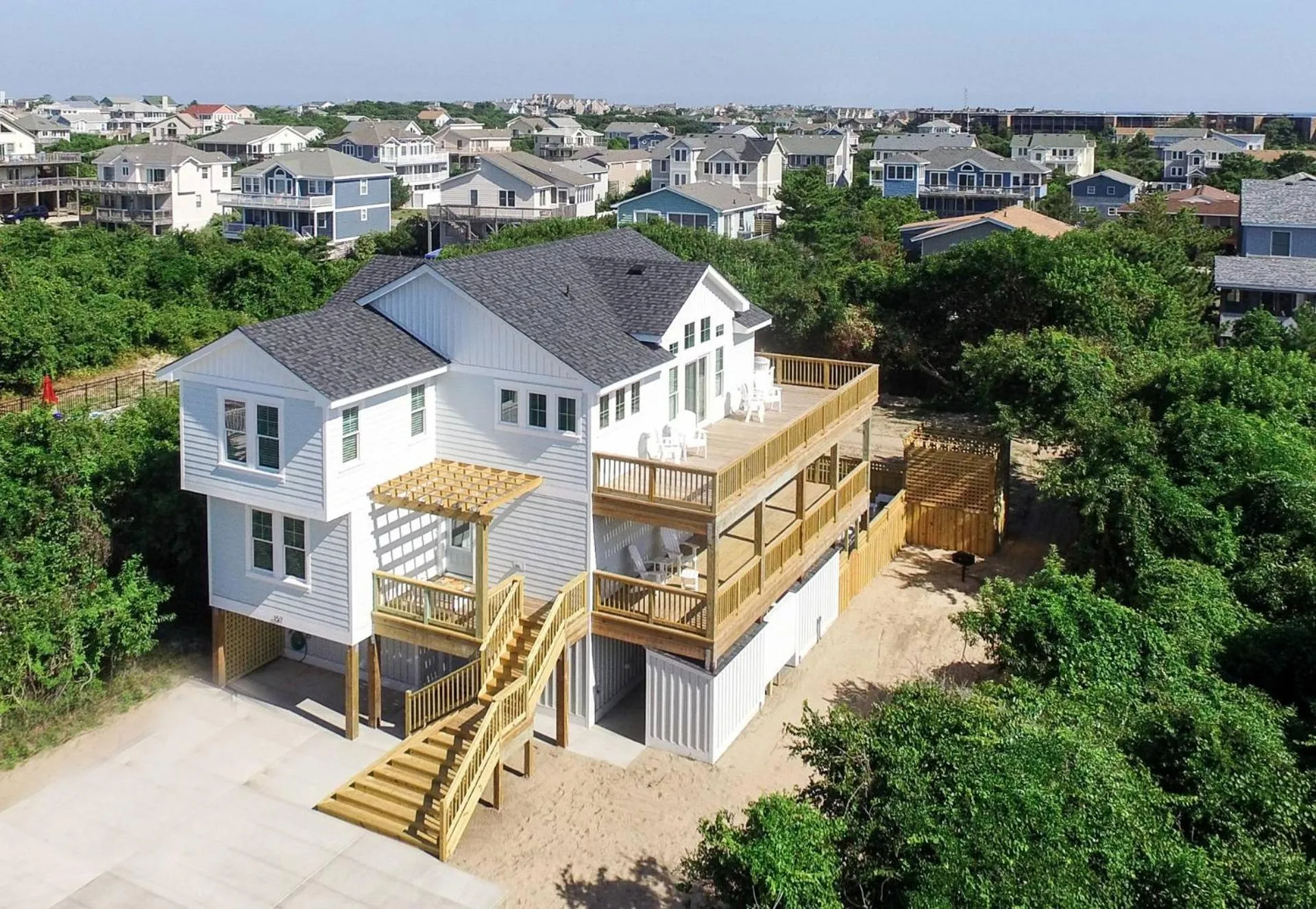 Sea Fever - Duck, Saltaire, 130 Yds to Beach, Ocean View, Pool, Hot Tub, Tiki Bar, Flex Stays