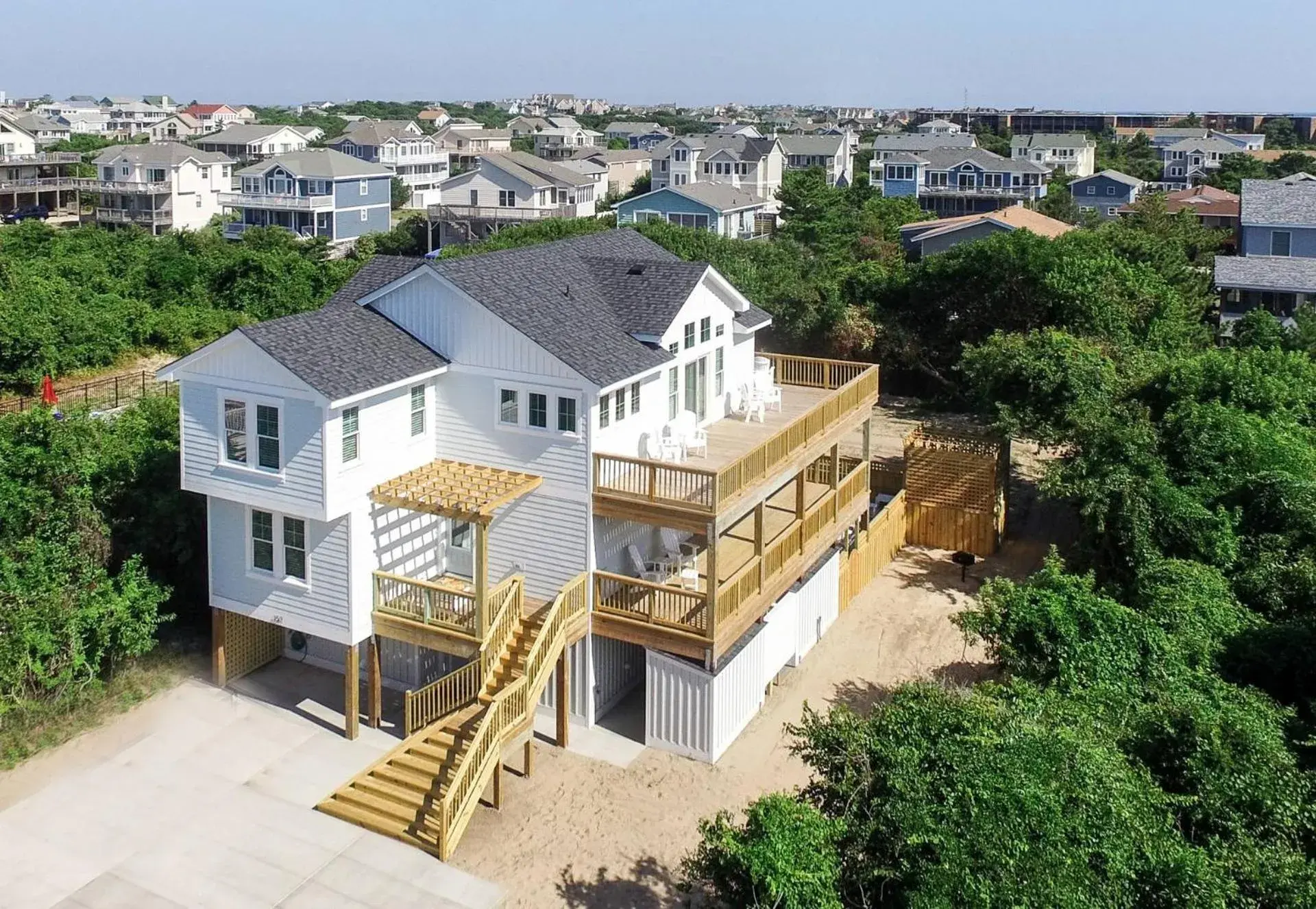 Sea Fever - Duck, Saltaire, 130 Yds to Beach, Ocean View, Pool, Hot Tub, Tiki Bar, Flex Stays Sea Fever - Duck, Saltaire, 130 Yds to Beach, Ocean View, Pool, Hot Tub, Tiki Bar, Flex Stays