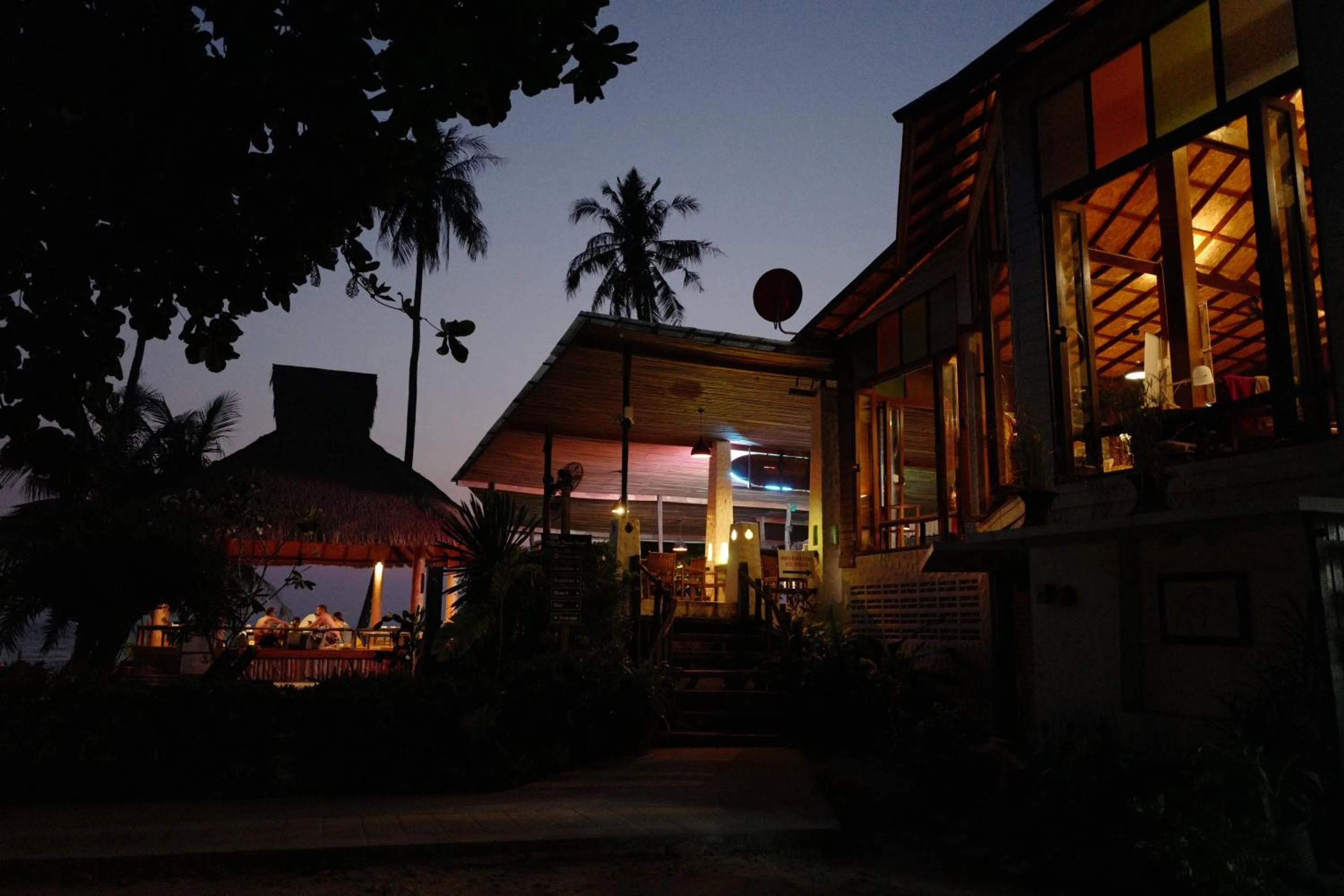 Restaurant/places to eat in Nature Beach Resort