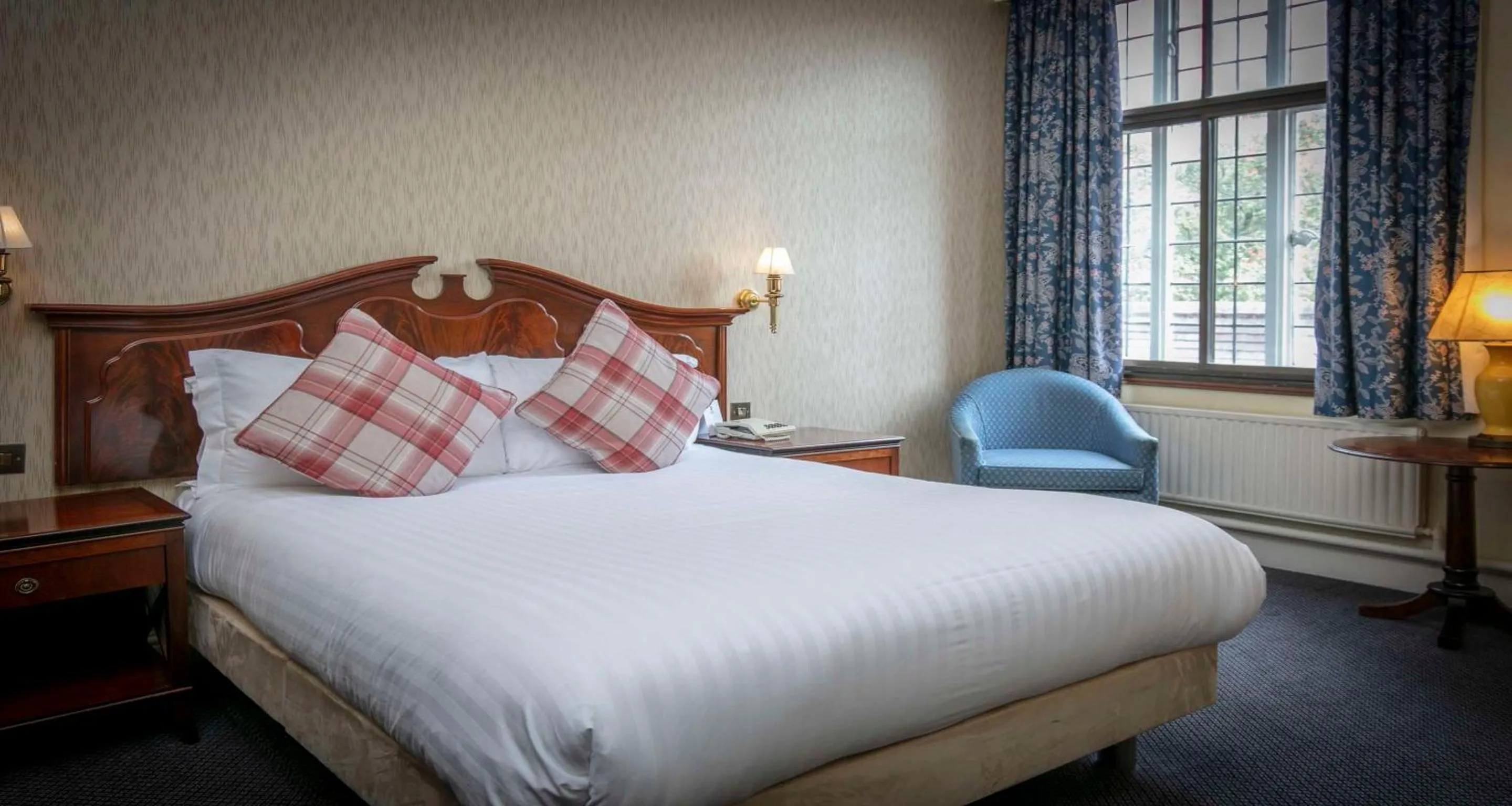 Bedroom, Bed in Best Western Plough and Harrow Hotel