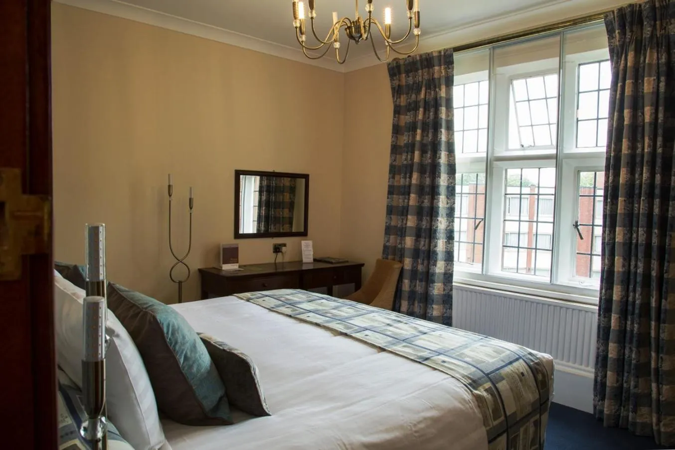 Bedroom, Bed in Best Western Plough and Harrow Hotel