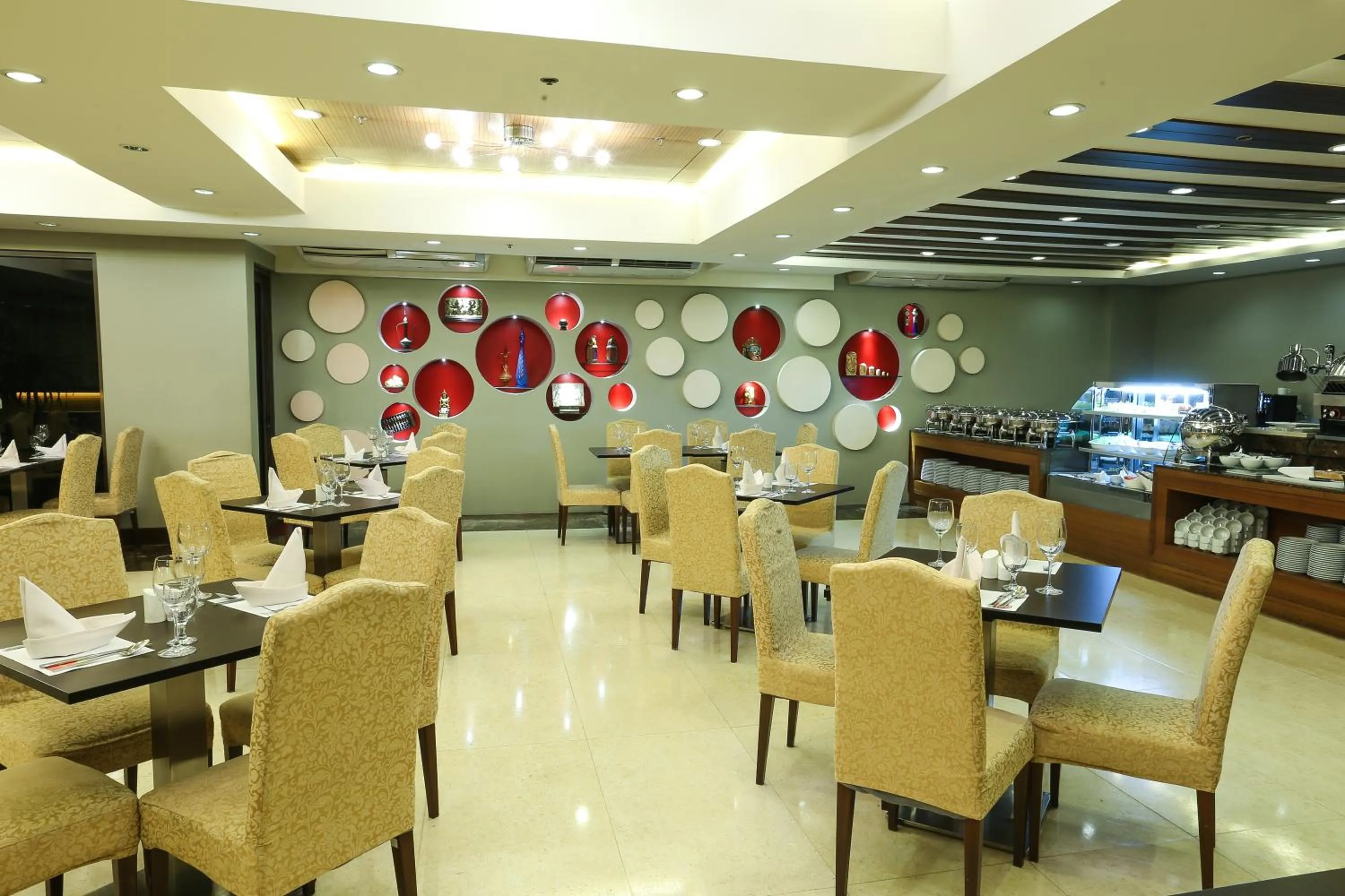 Restaurant/places to eat in Armada Hotel Manila
