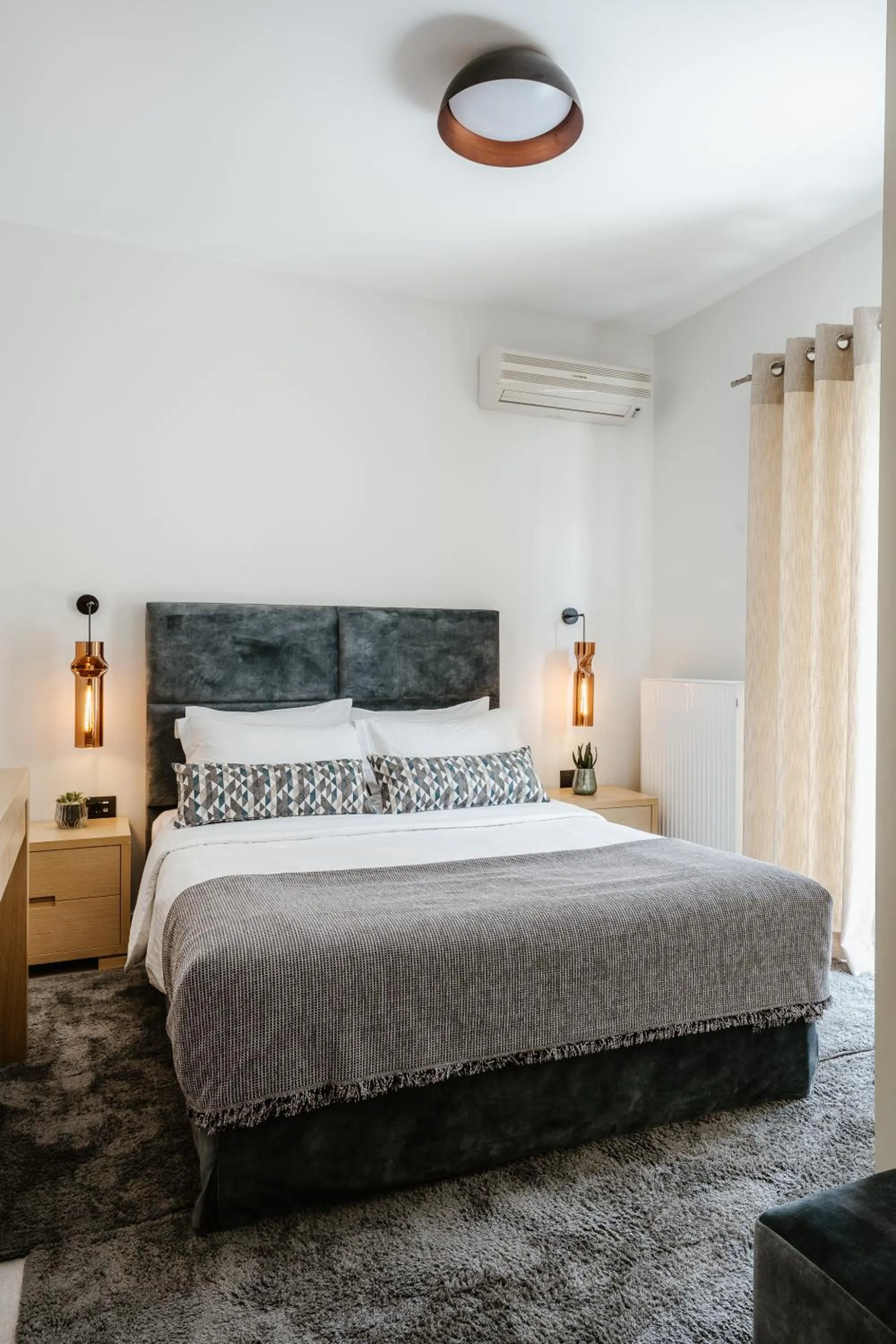 Bed in Andrew's Luxury Residence