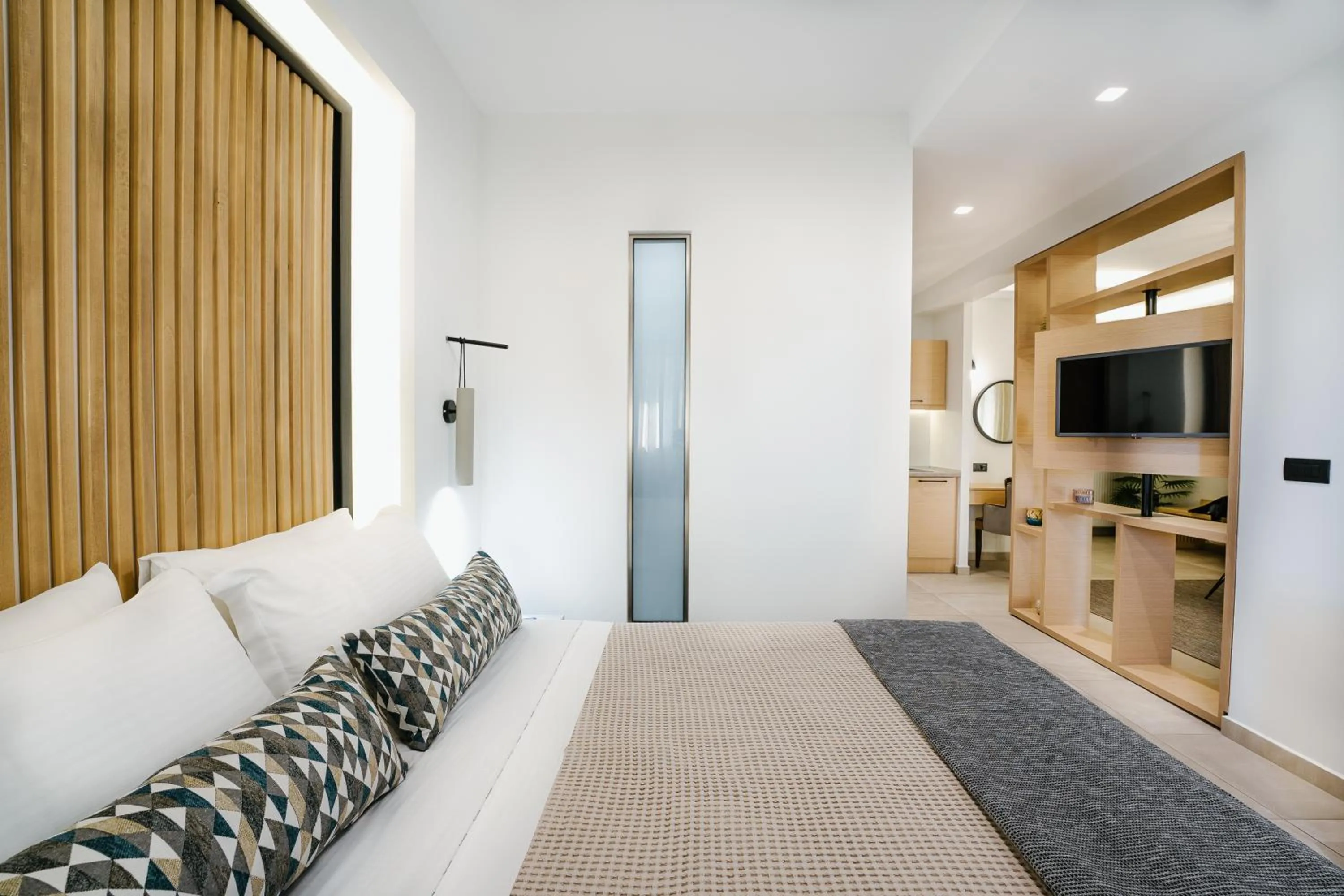 Photo of the whole room, Bed in Andrew's Luxury Residence