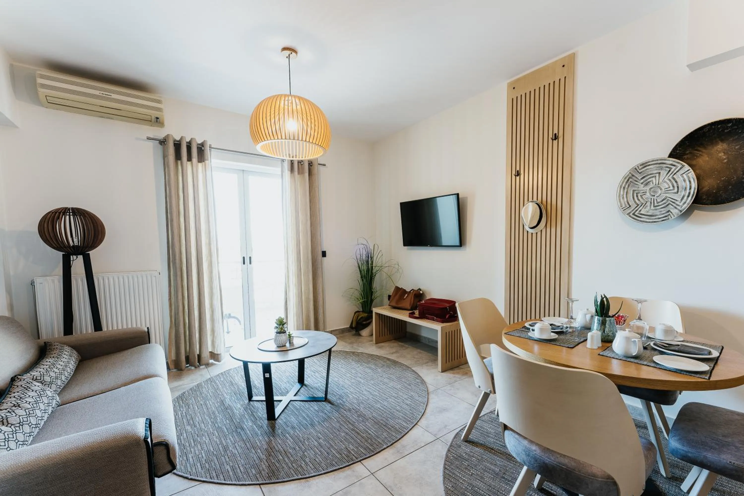 TV and multimedia in Andrew's Luxury Residence