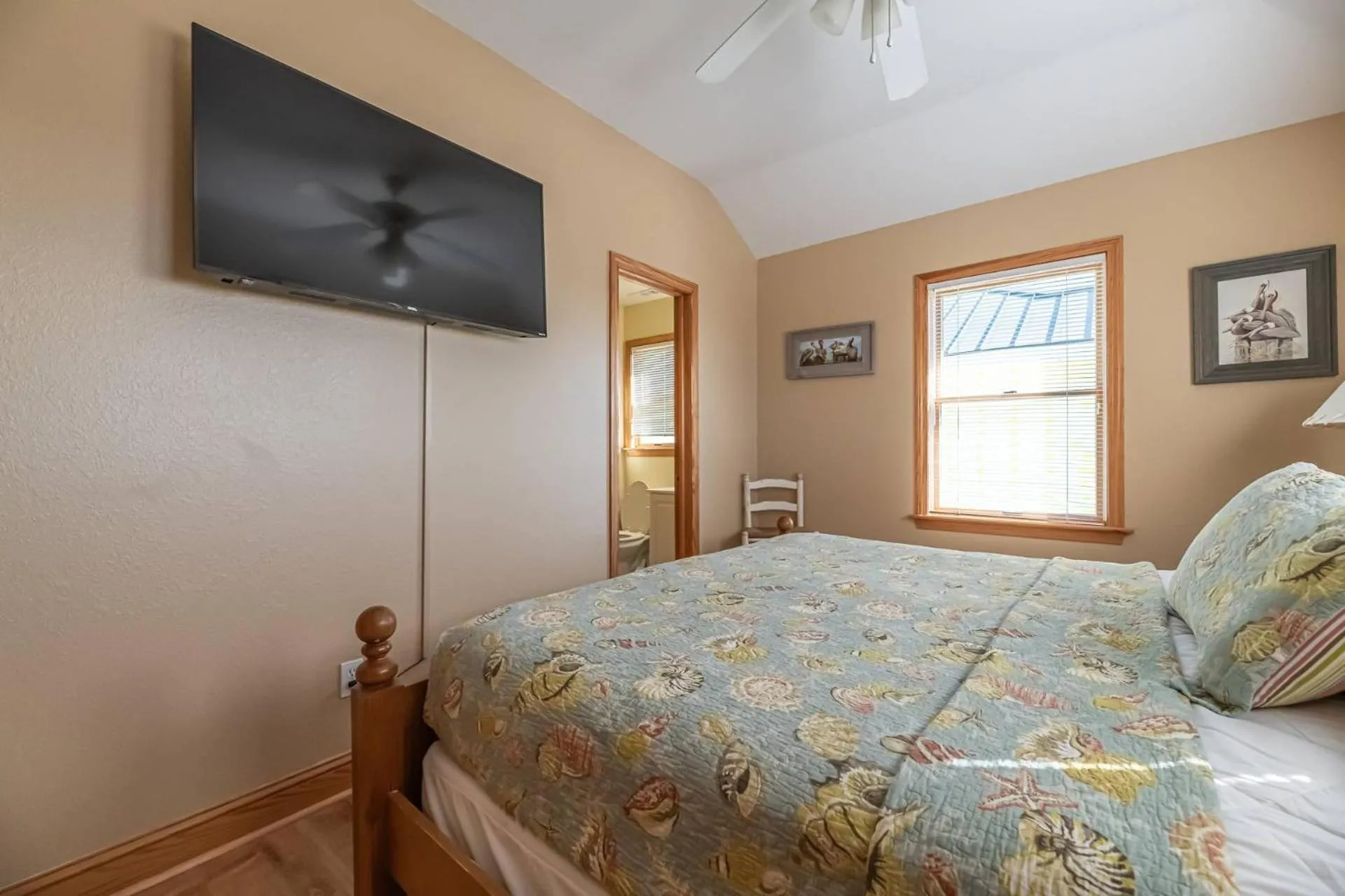 Bed in Jockey's Ridge Haven