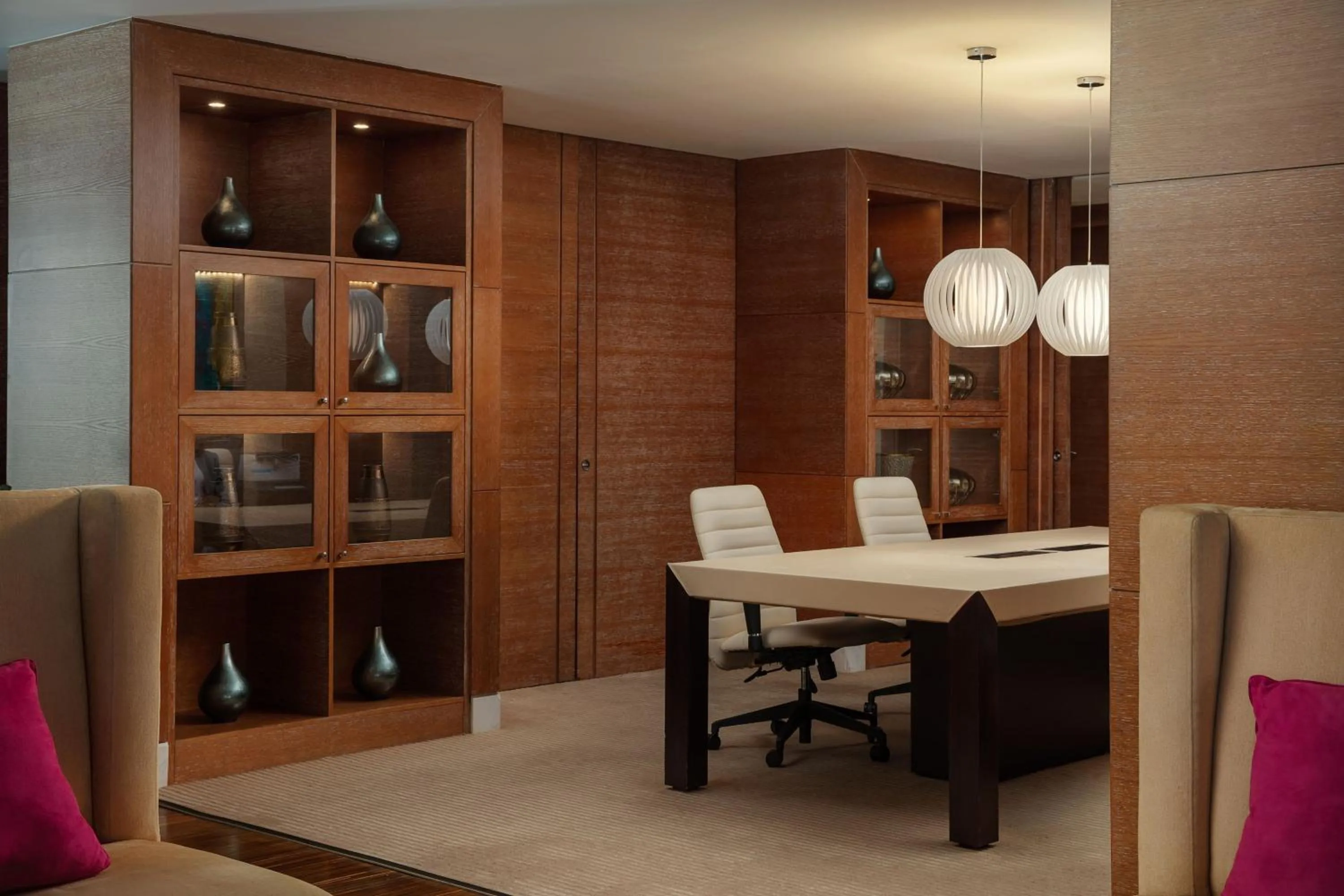 Lounge or bar in JW Marriott Absheron Baku Hotel